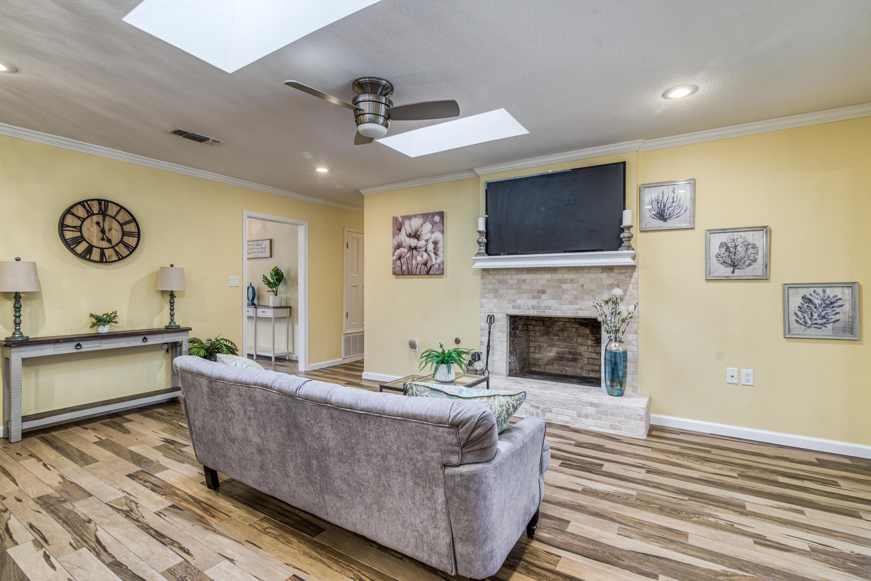 LAKE LORRAINE ESTATES 3 - Residential