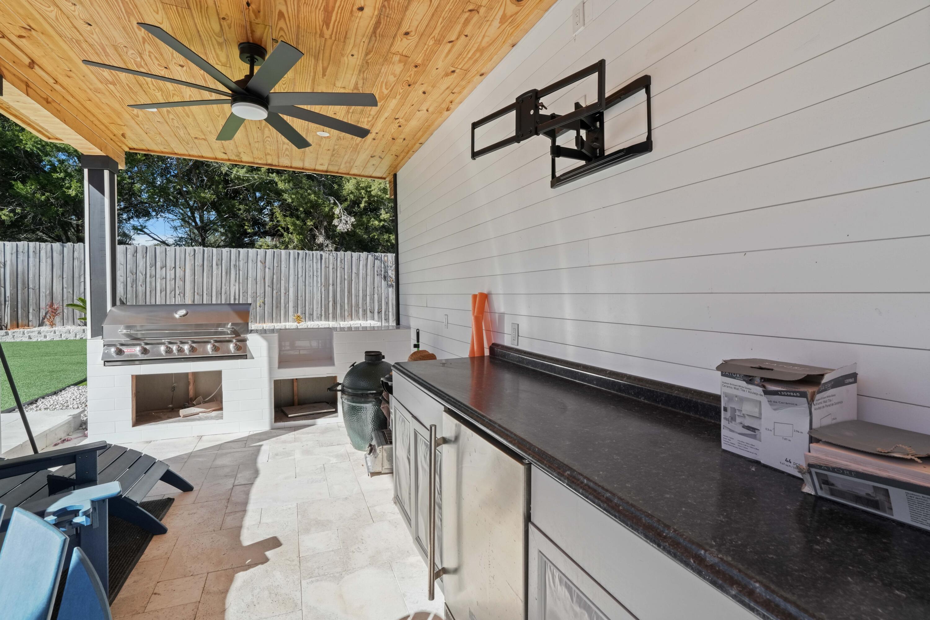 CALHOUN S/D TO DESTIN - Residential