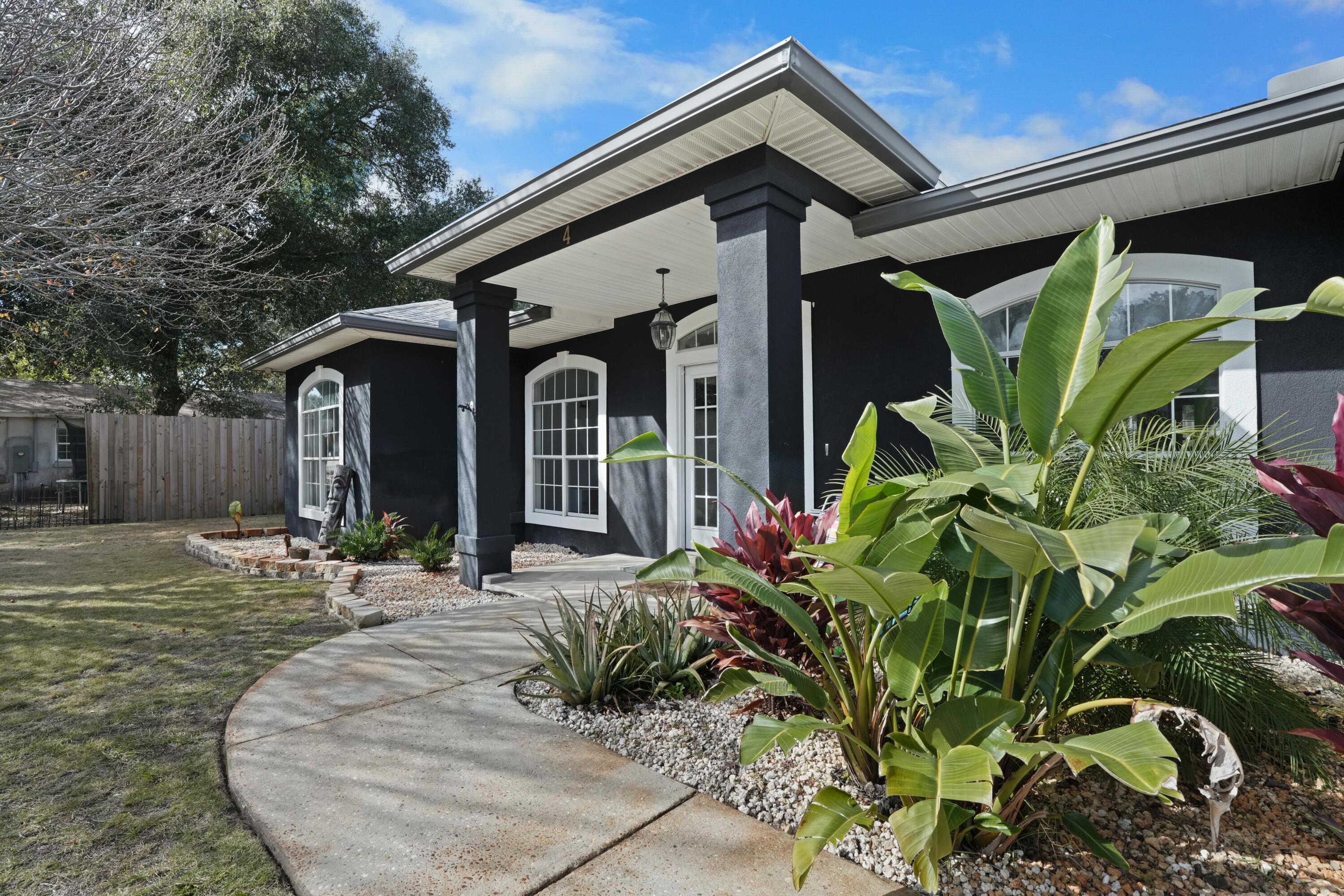 CALHOUN S/D TO DESTIN - Residential