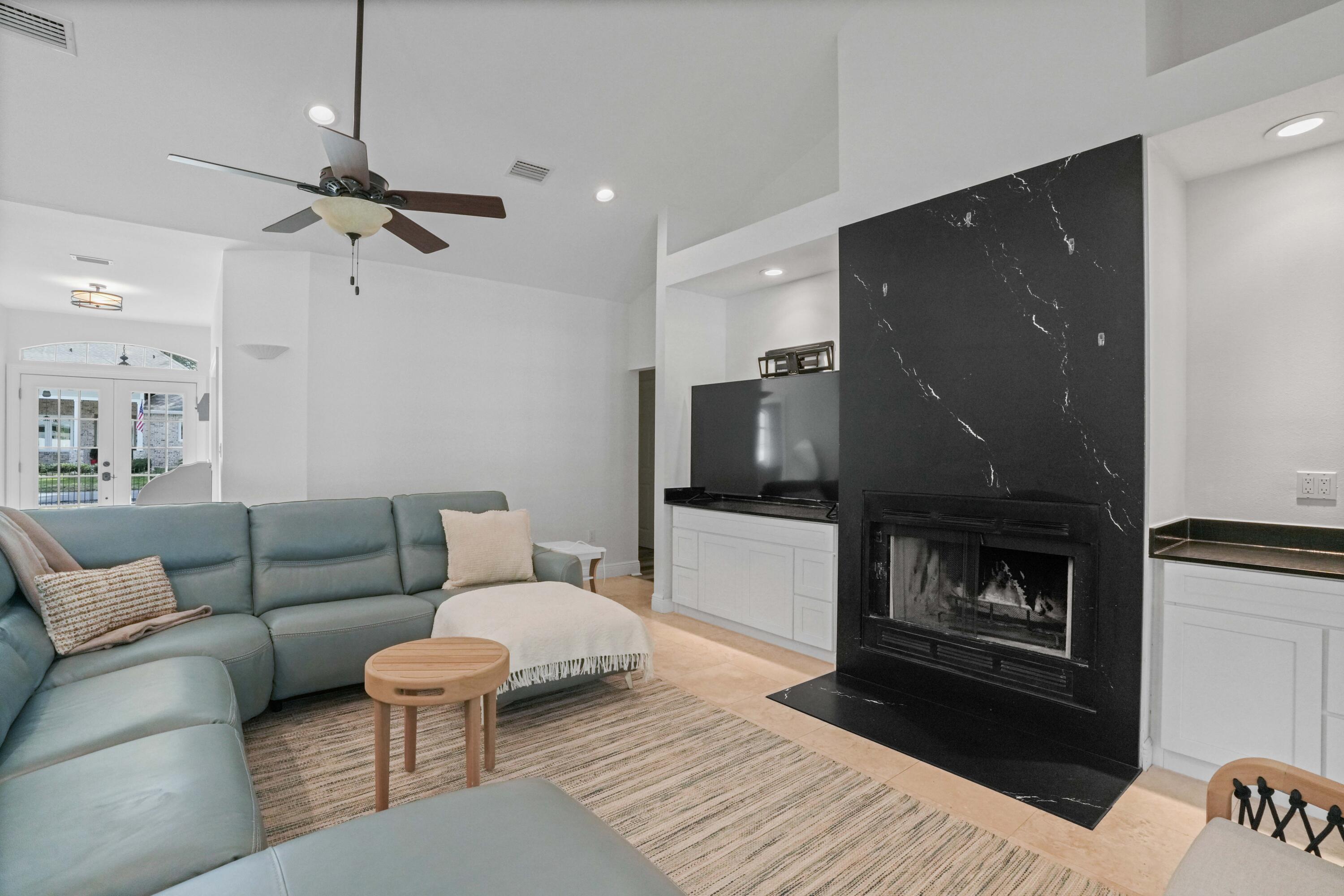 CALHOUN S/D TO DESTIN - Residential