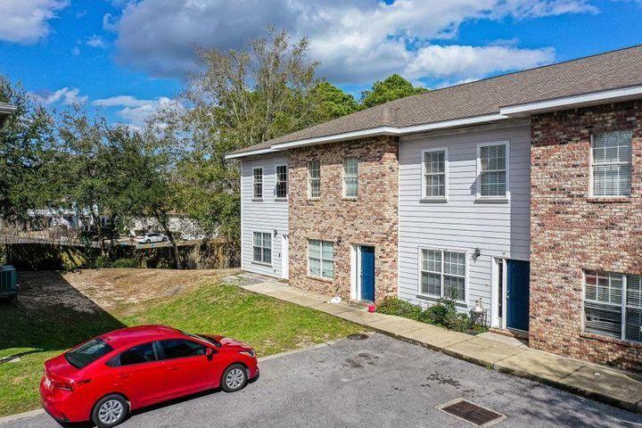 GAP CREEK CONDOS - Residential