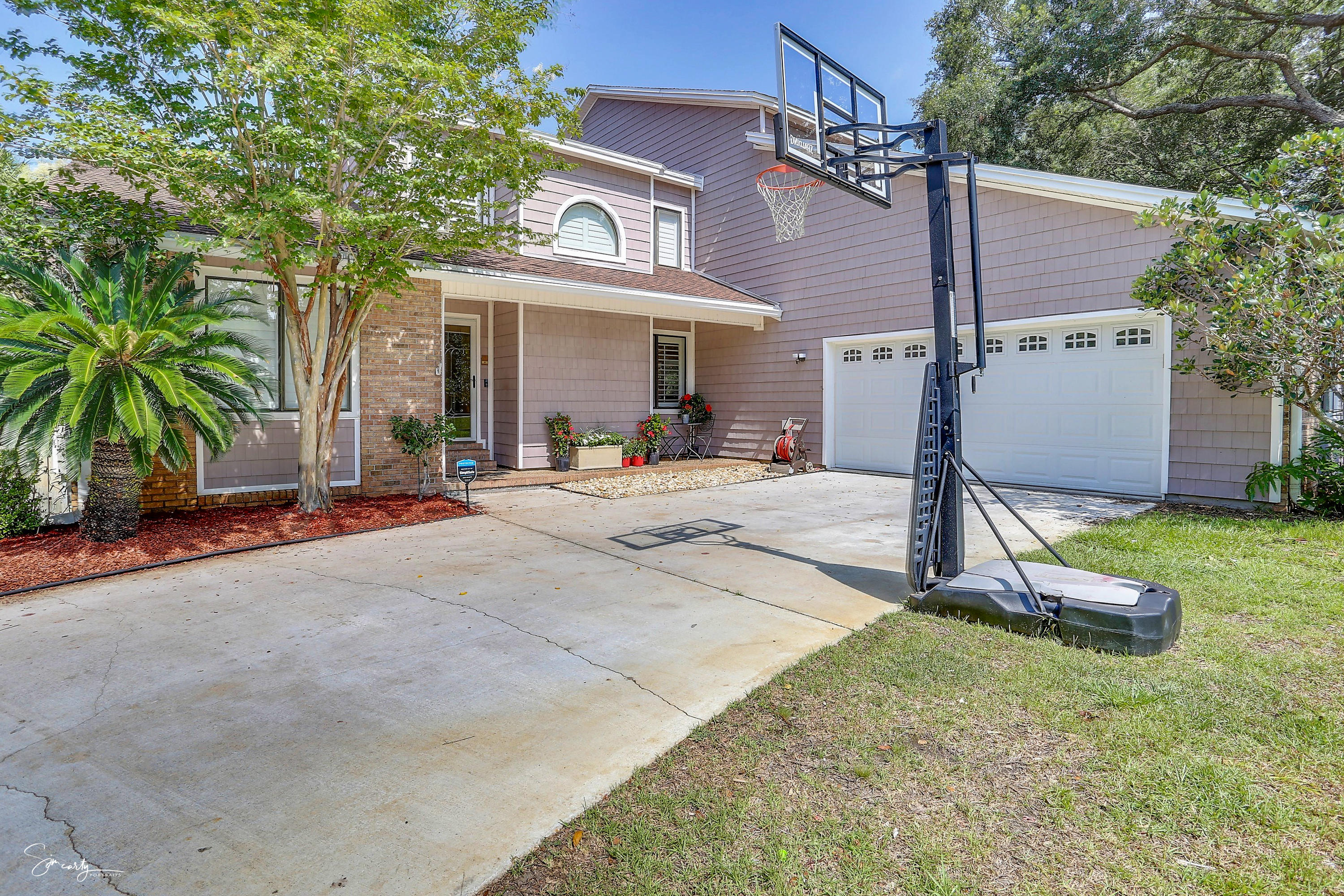 HIDDEN CREEK - Residential