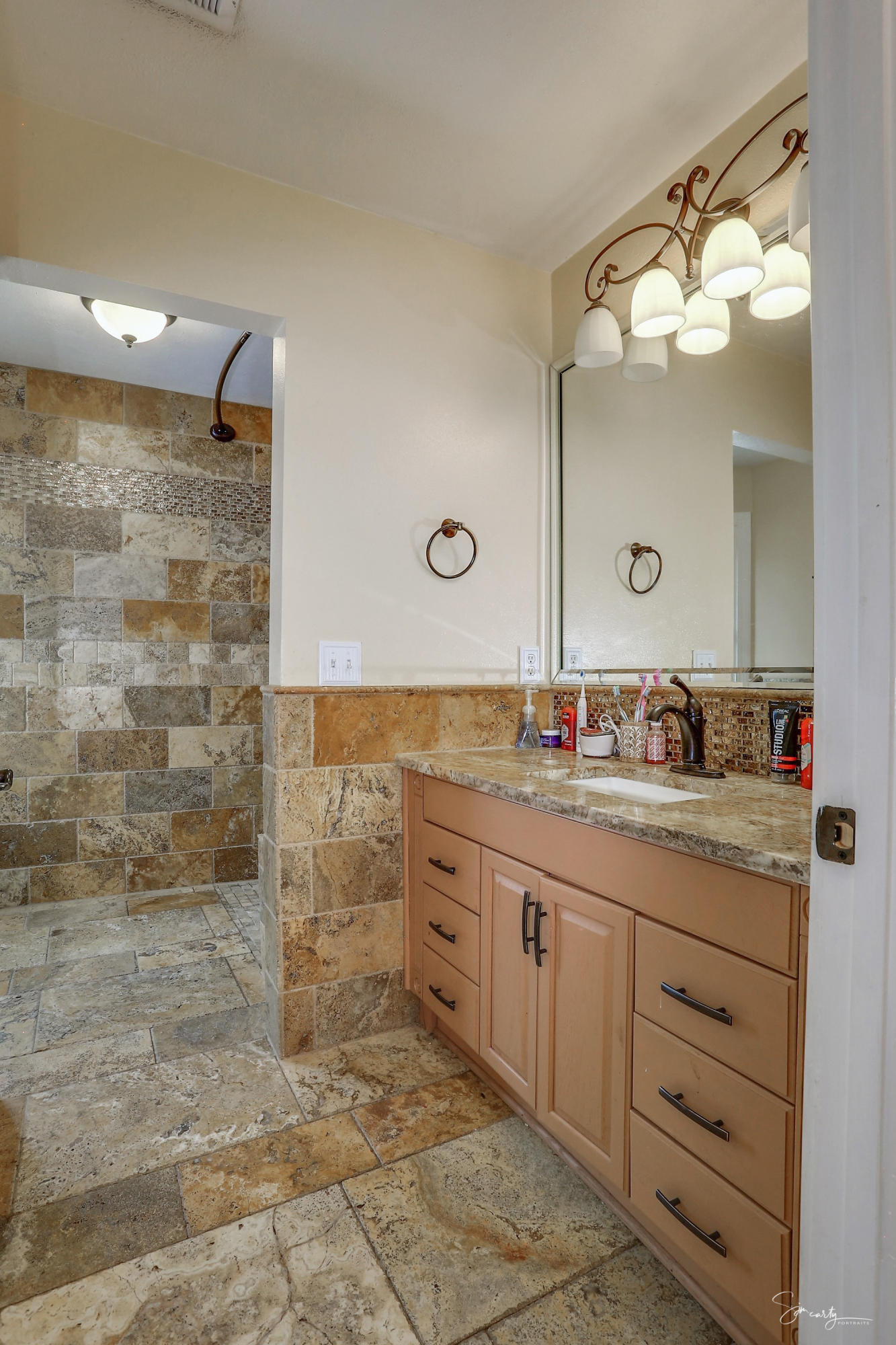 HIDDEN CREEK - Residential