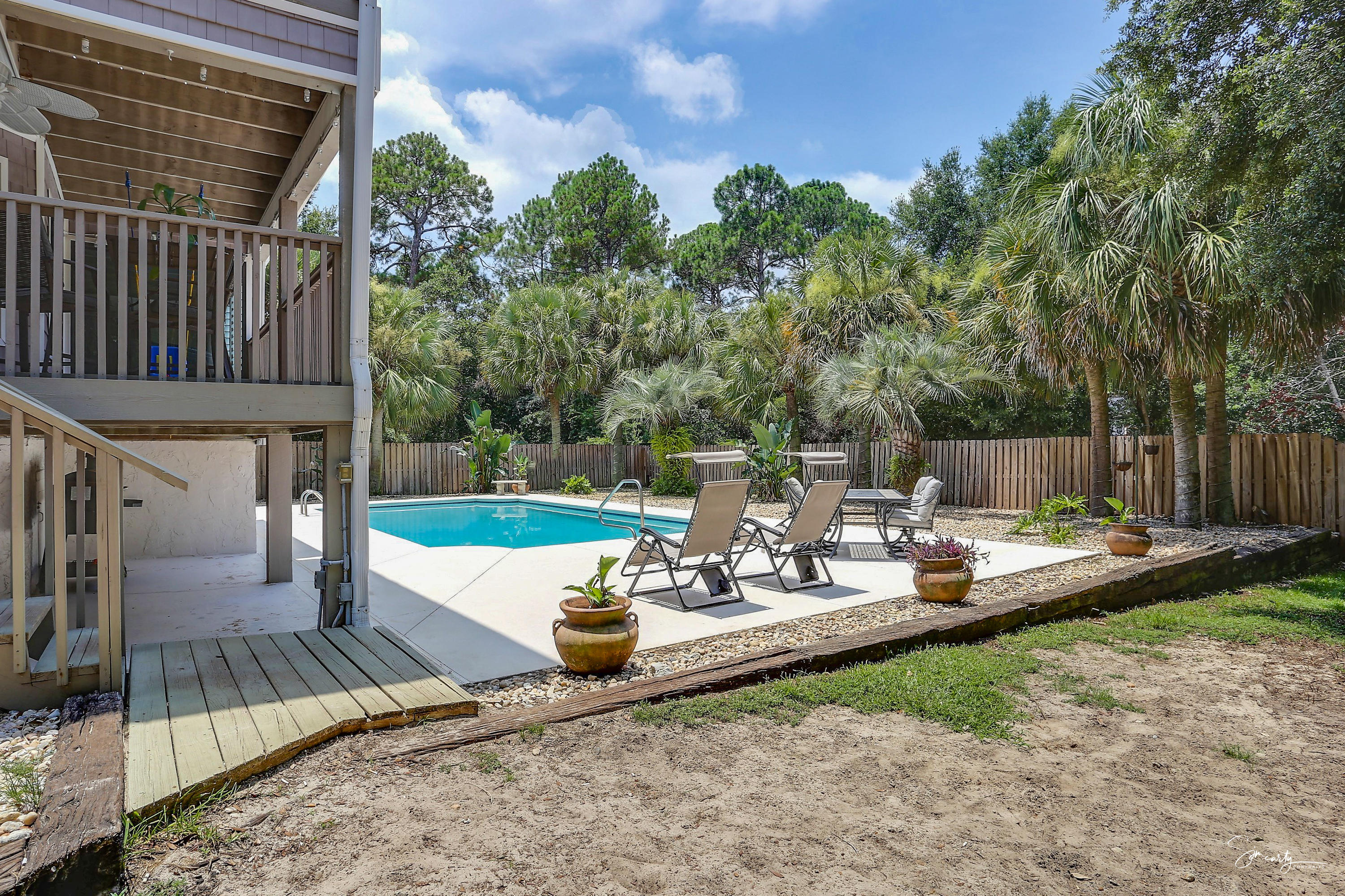 HIDDEN CREEK - Residential