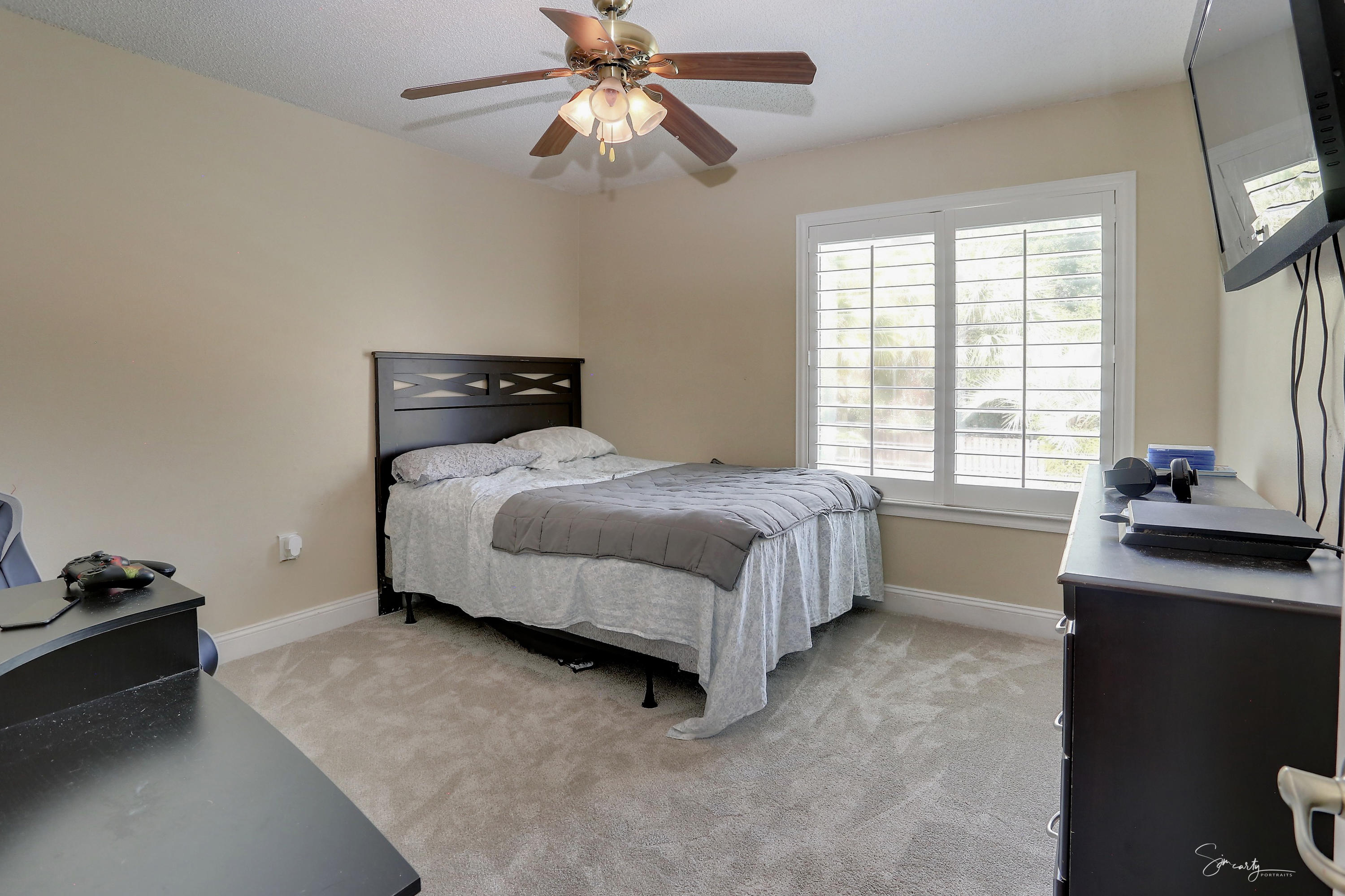 HIDDEN CREEK - Residential