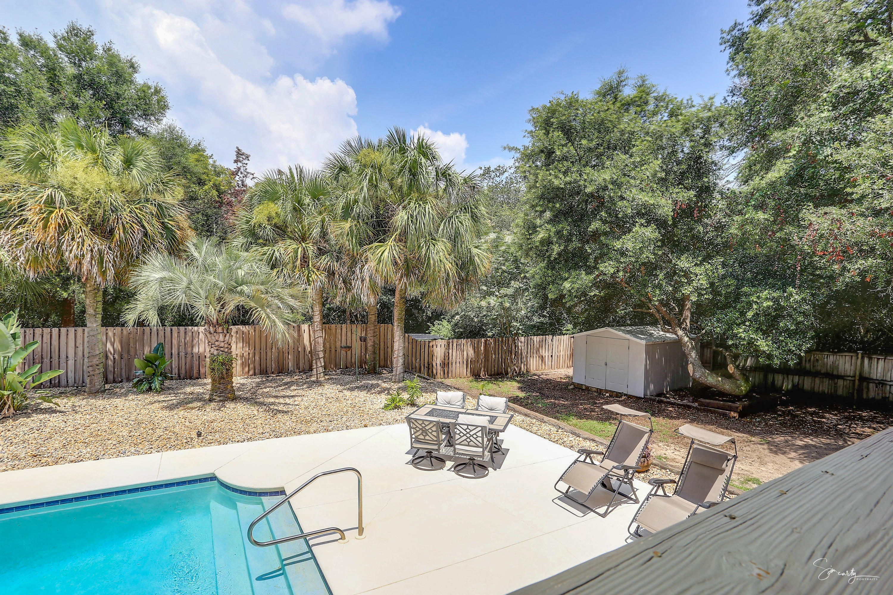 HIDDEN CREEK - Residential