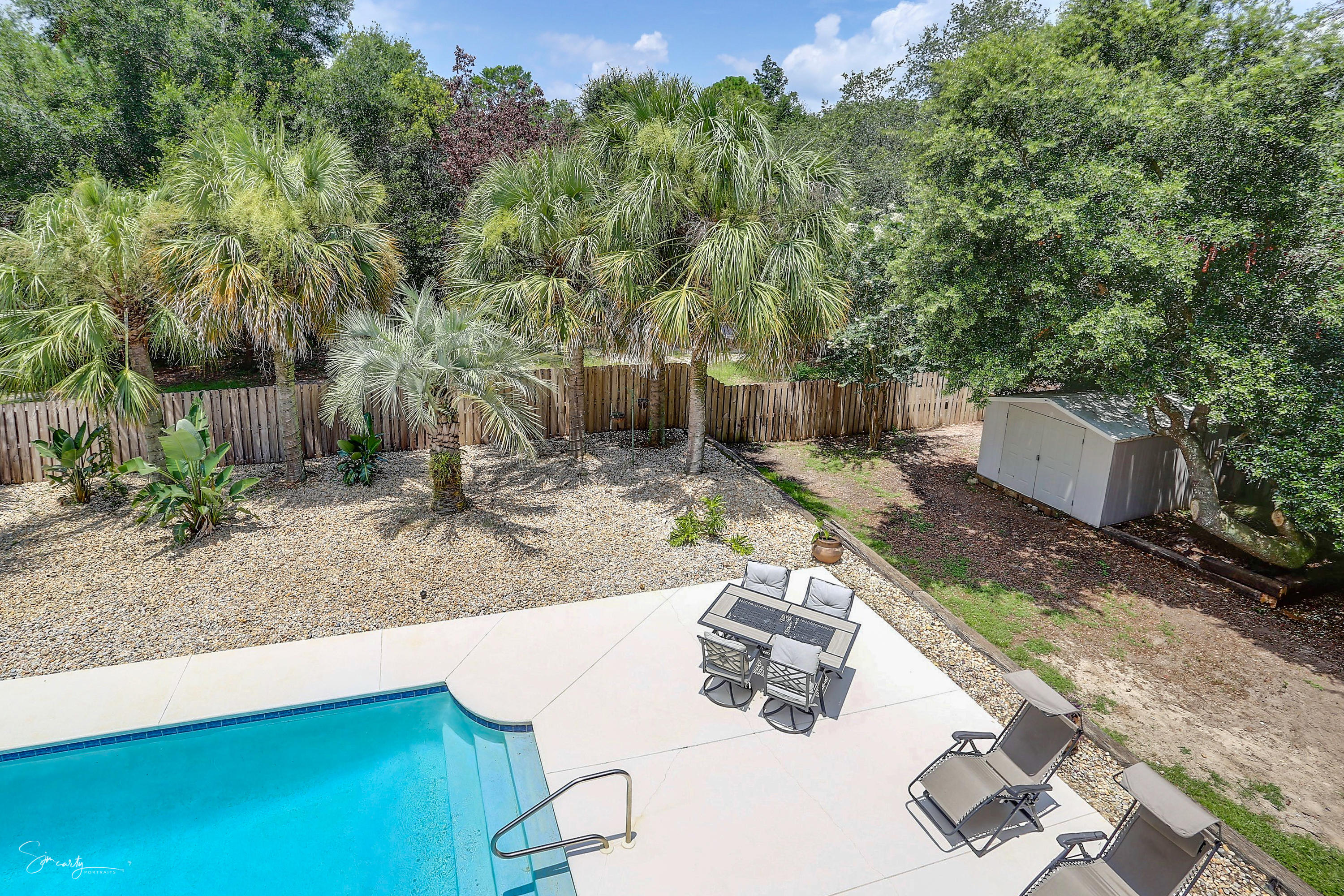 HIDDEN CREEK - Residential