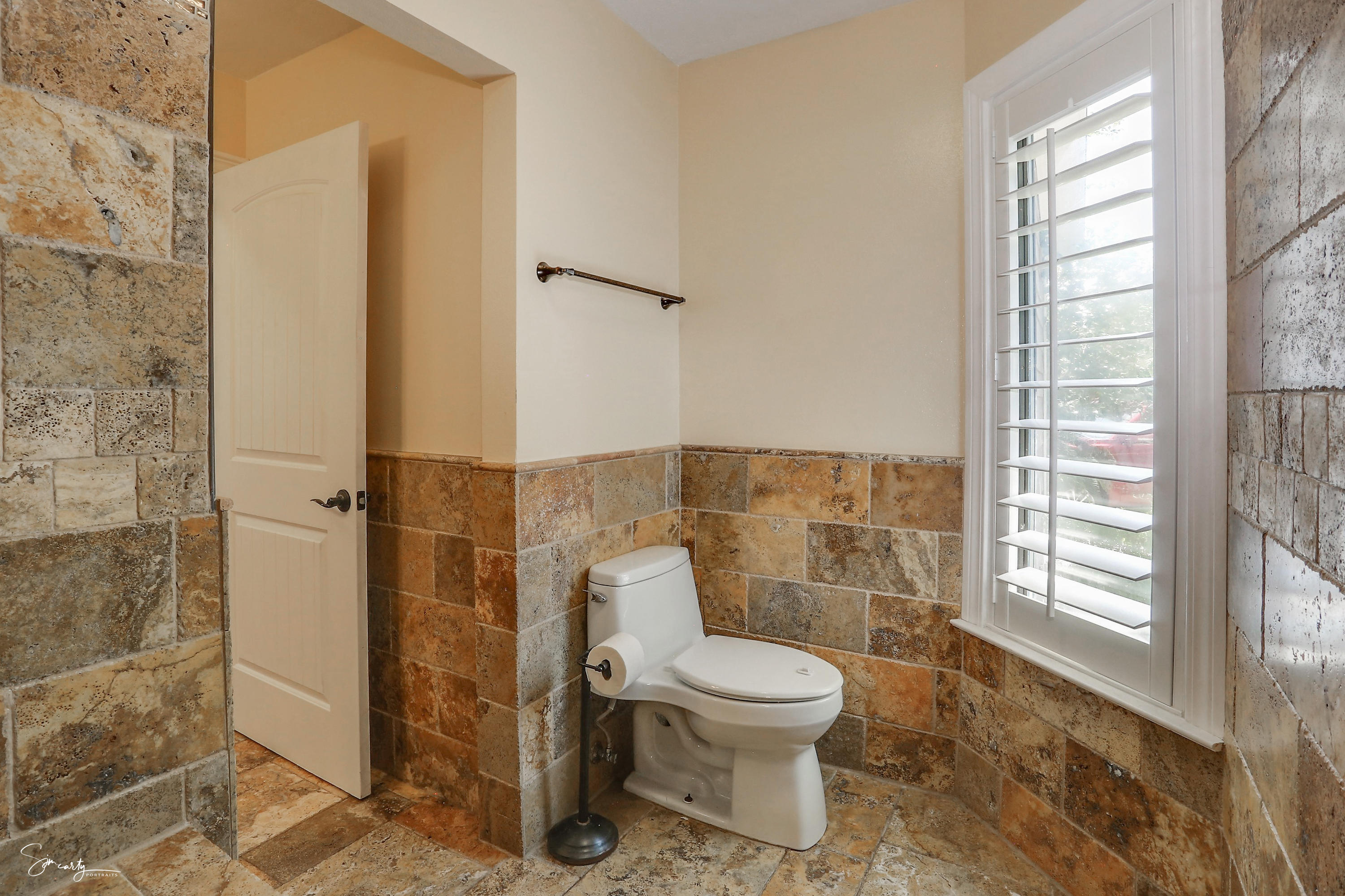 HIDDEN CREEK - Residential