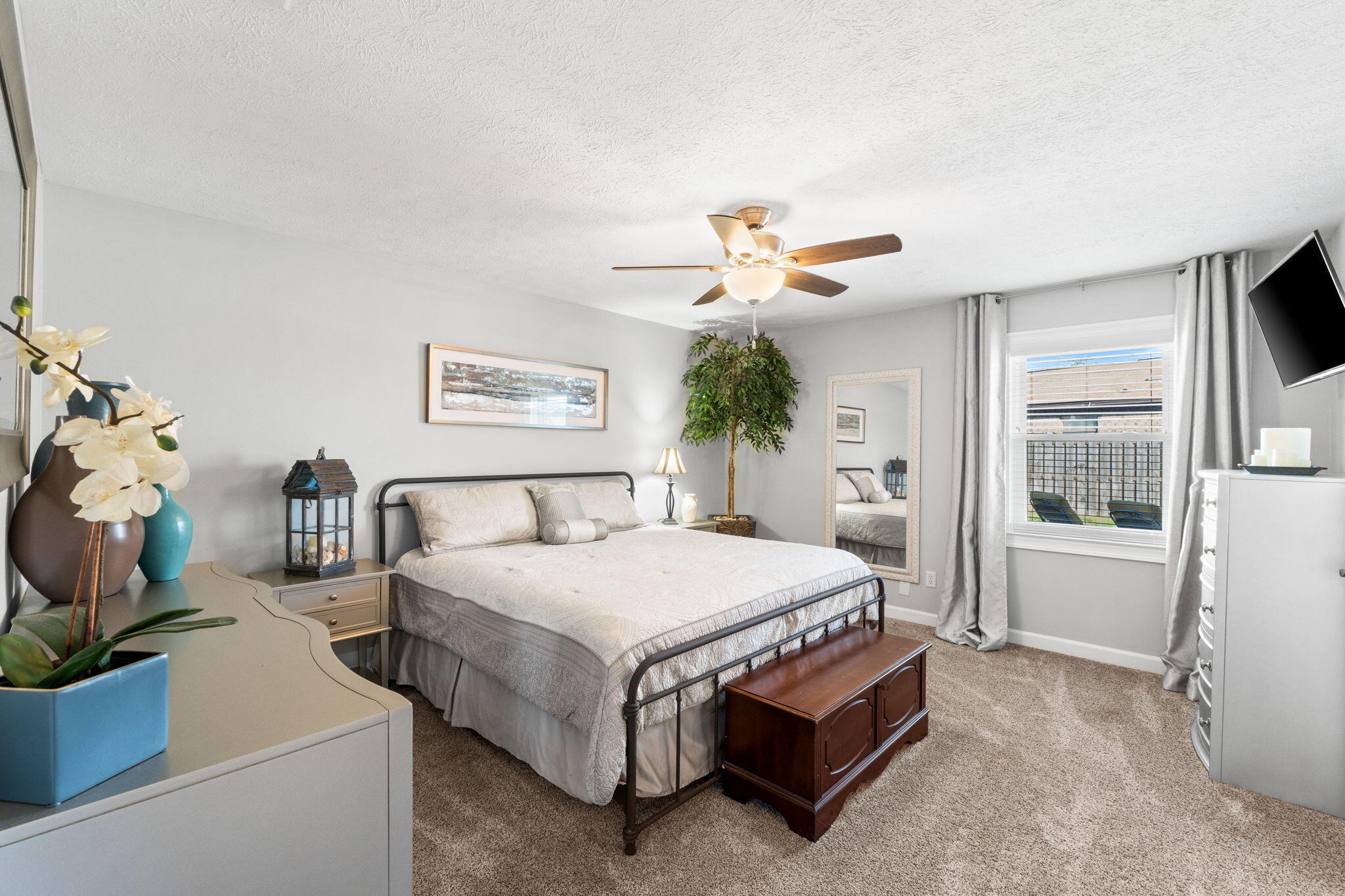 BAY FRONT - Residential