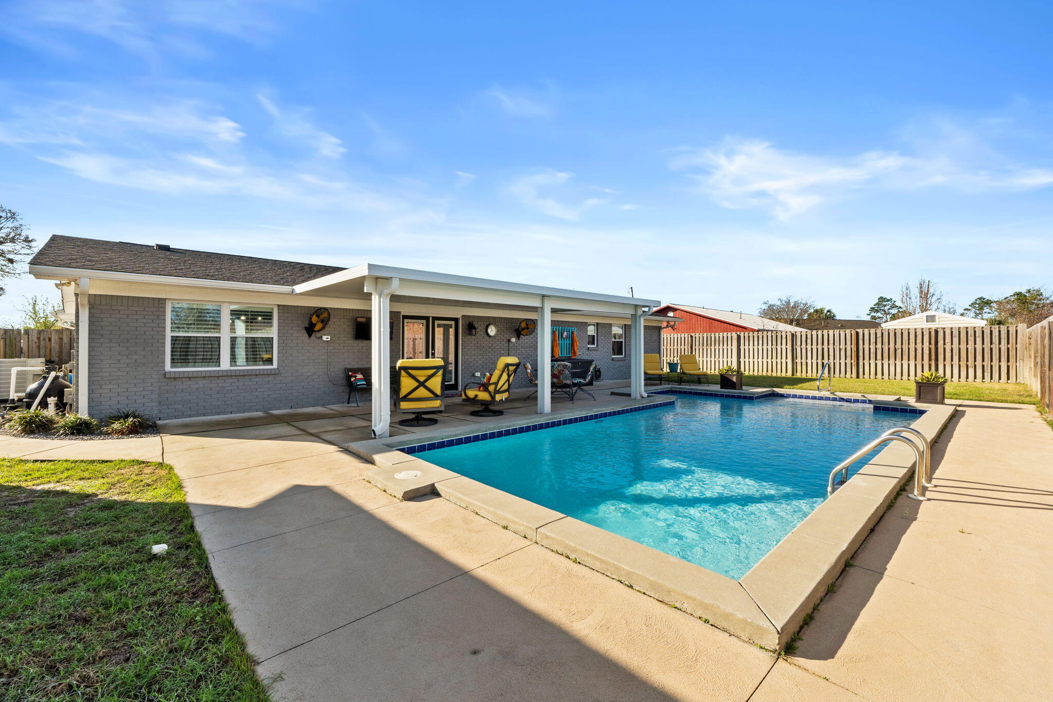 BAY FRONT - Residential