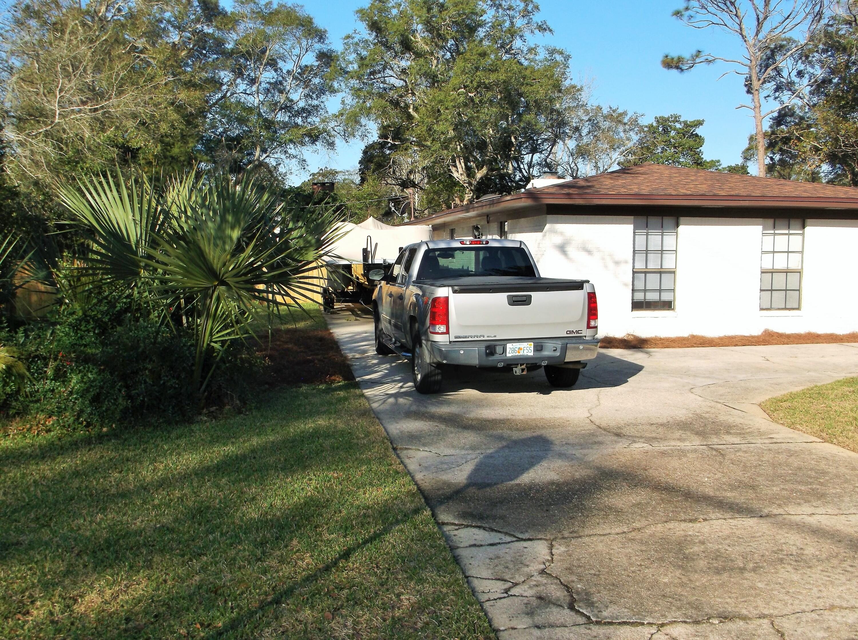 COUNTRY CLUB ESTATES - Residential