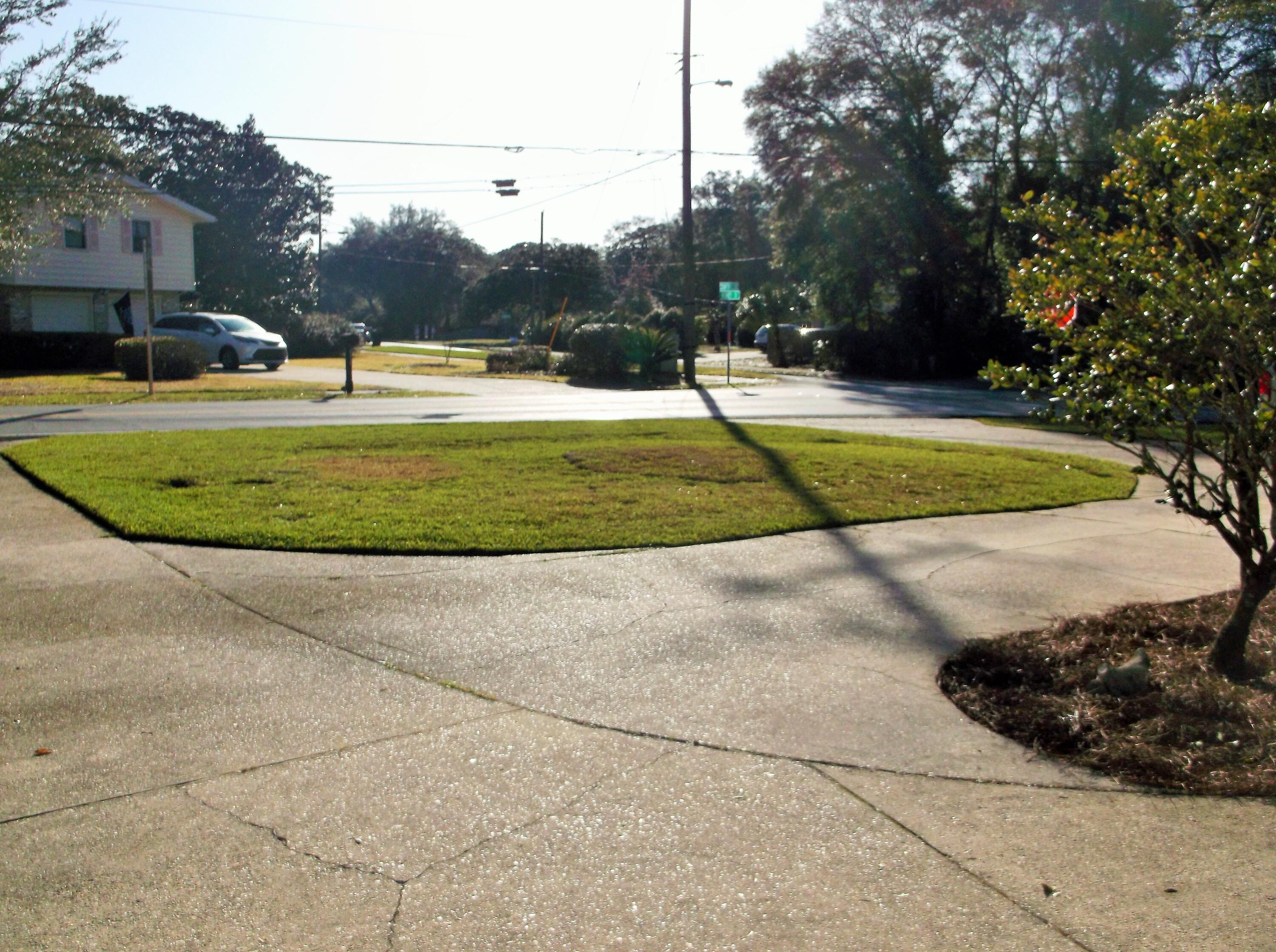 COUNTRY CLUB ESTATES - Residential