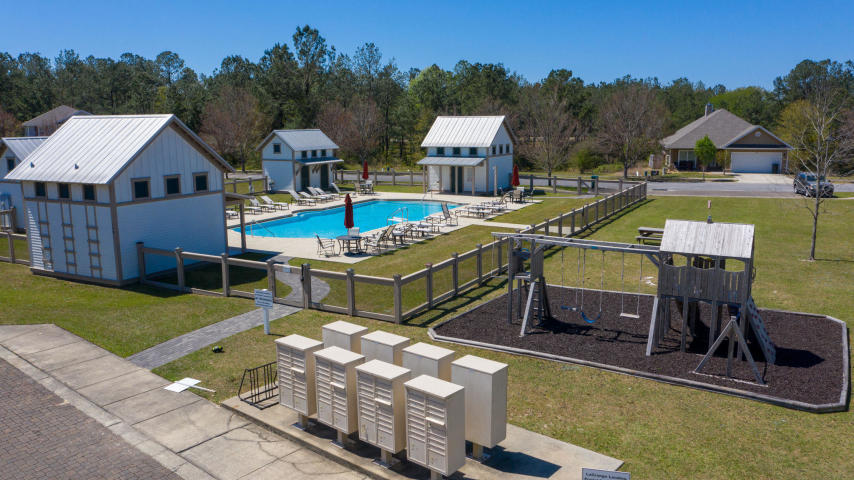 LAGRANGE LANDING - Land