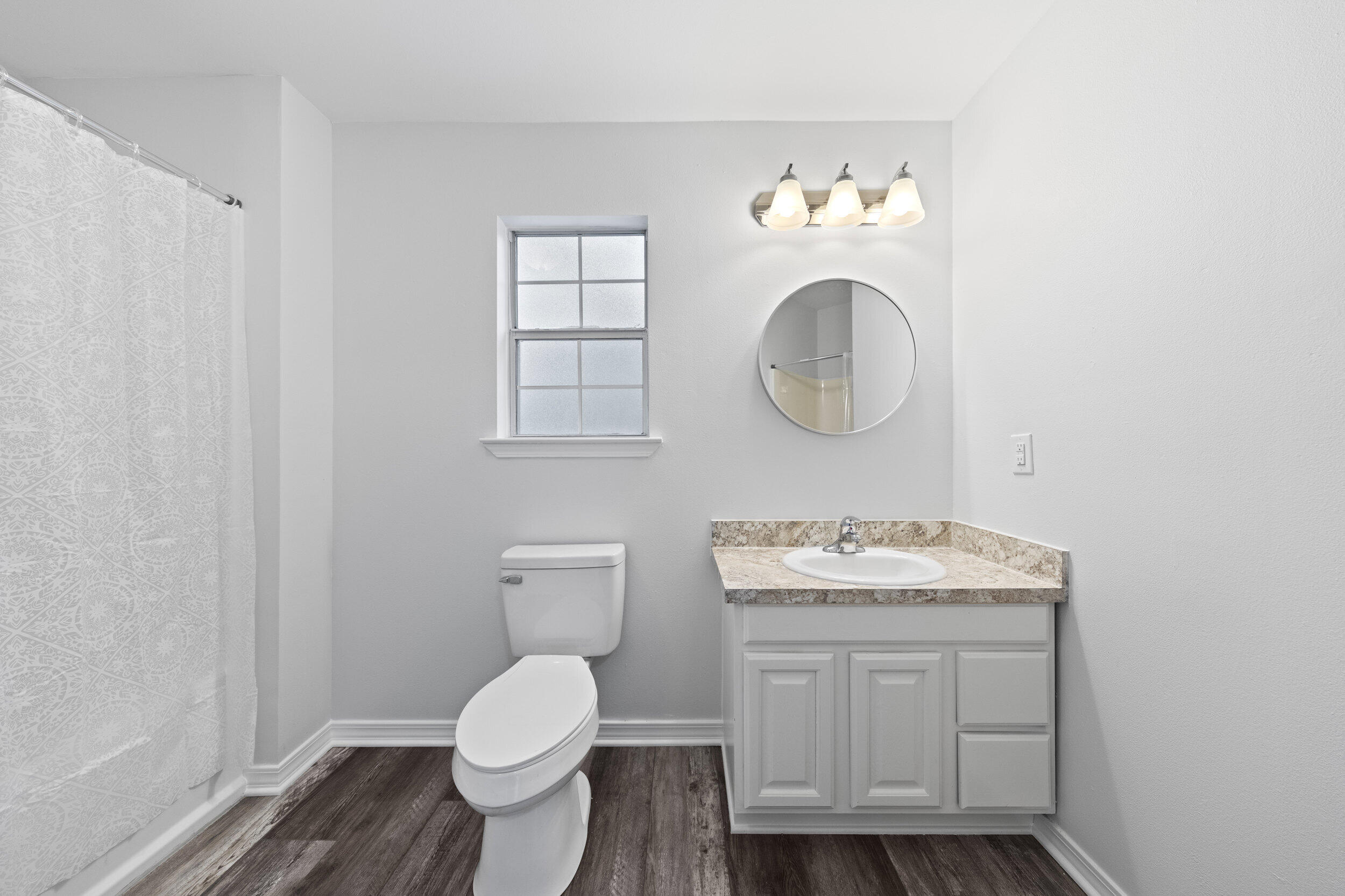 Valparaiso Pinecrest 2 - Residential Lease