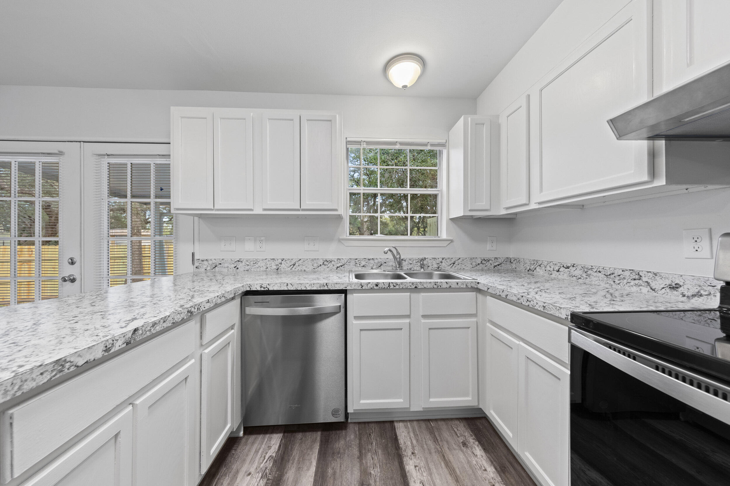 Valparaiso Pinecrest 2 - Residential Lease