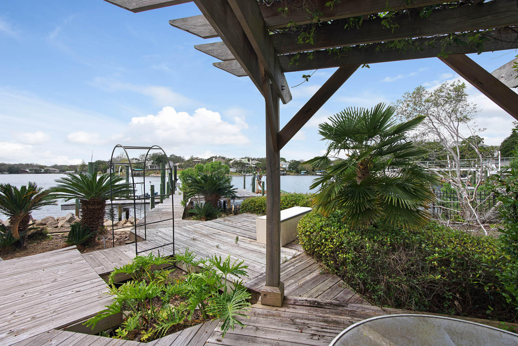 SHALIMAR POINTE S/D - Residential