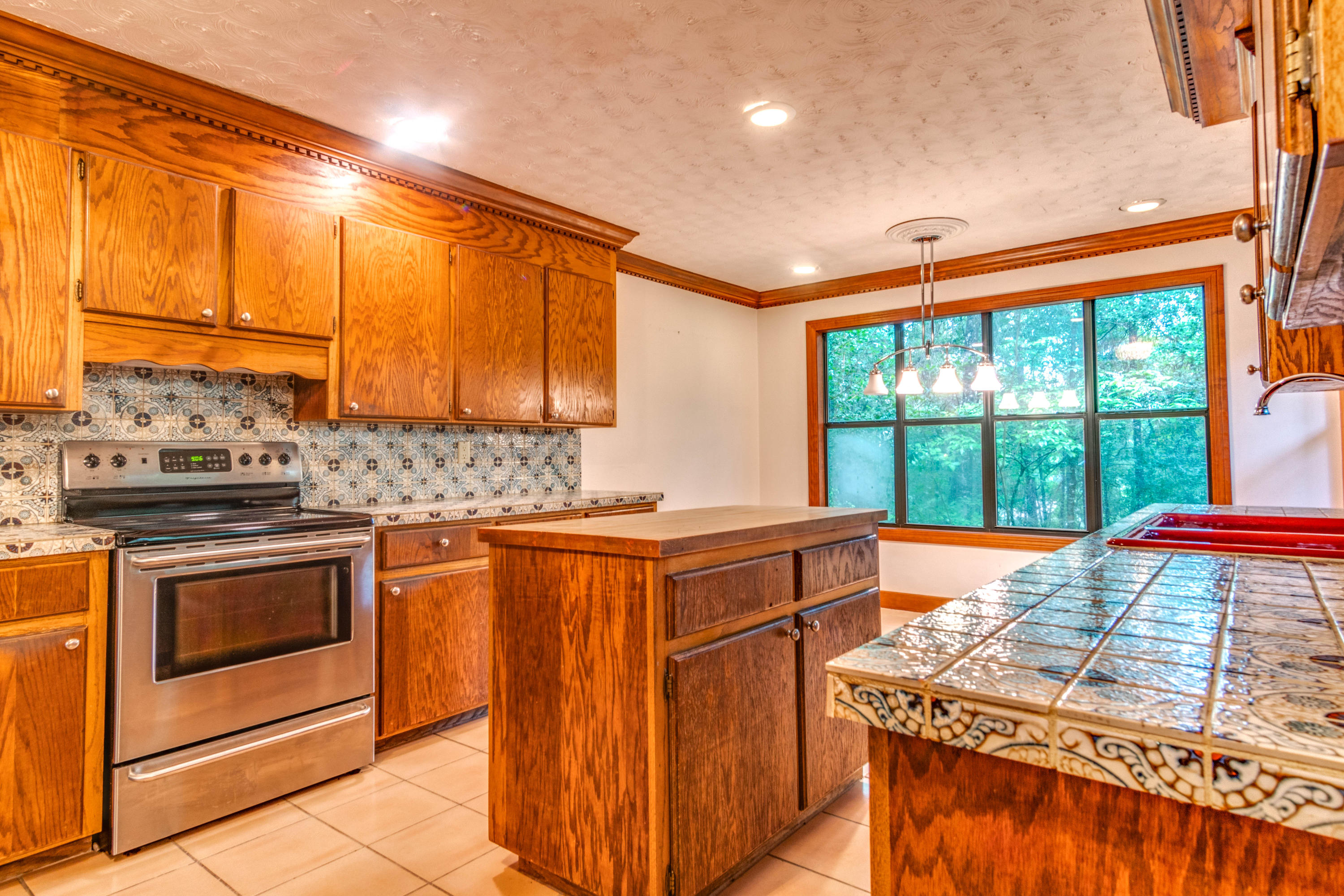 RIDGELAKE ESTATES - Residential