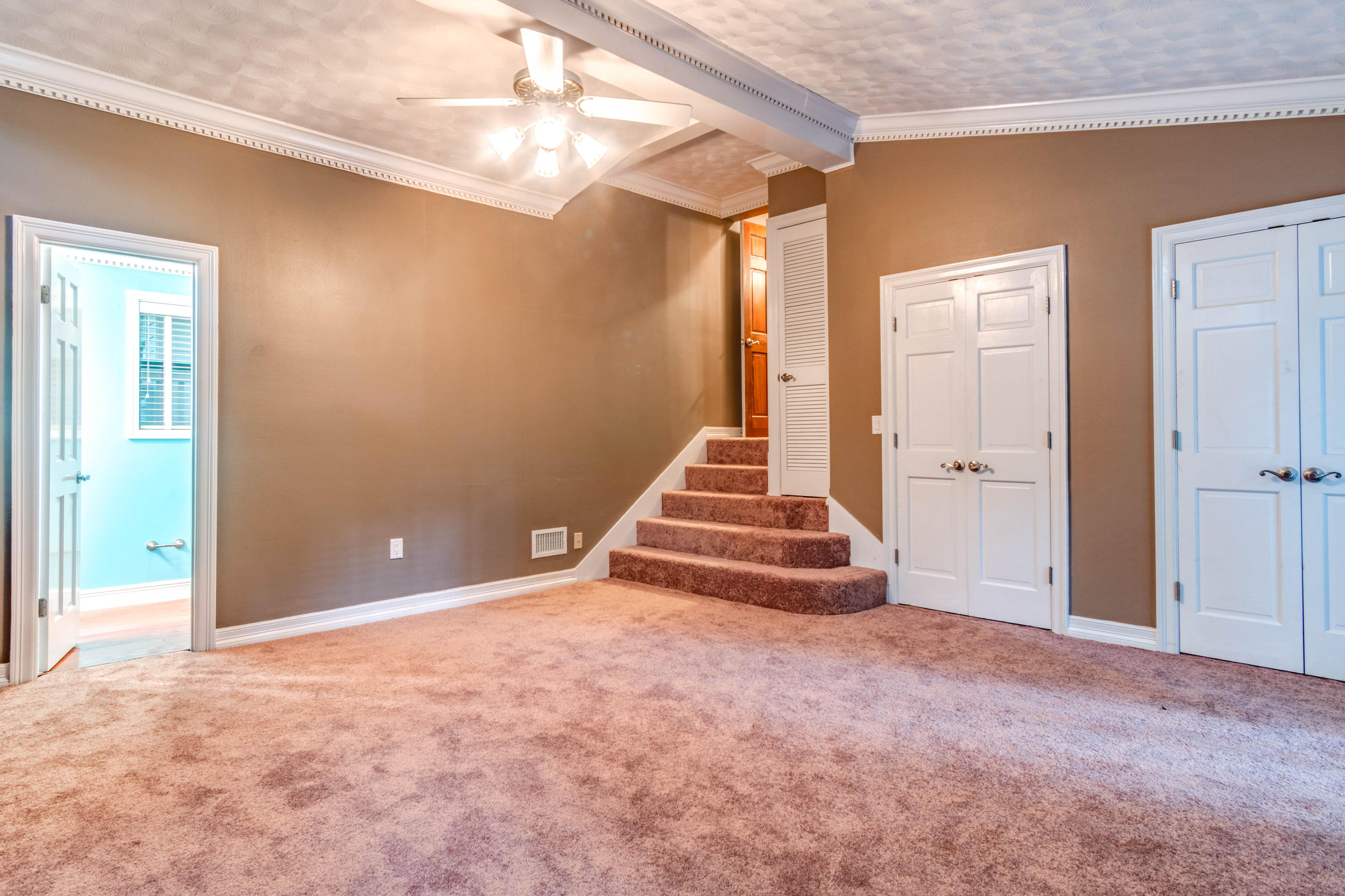 RIDGELAKE ESTATES - Residential