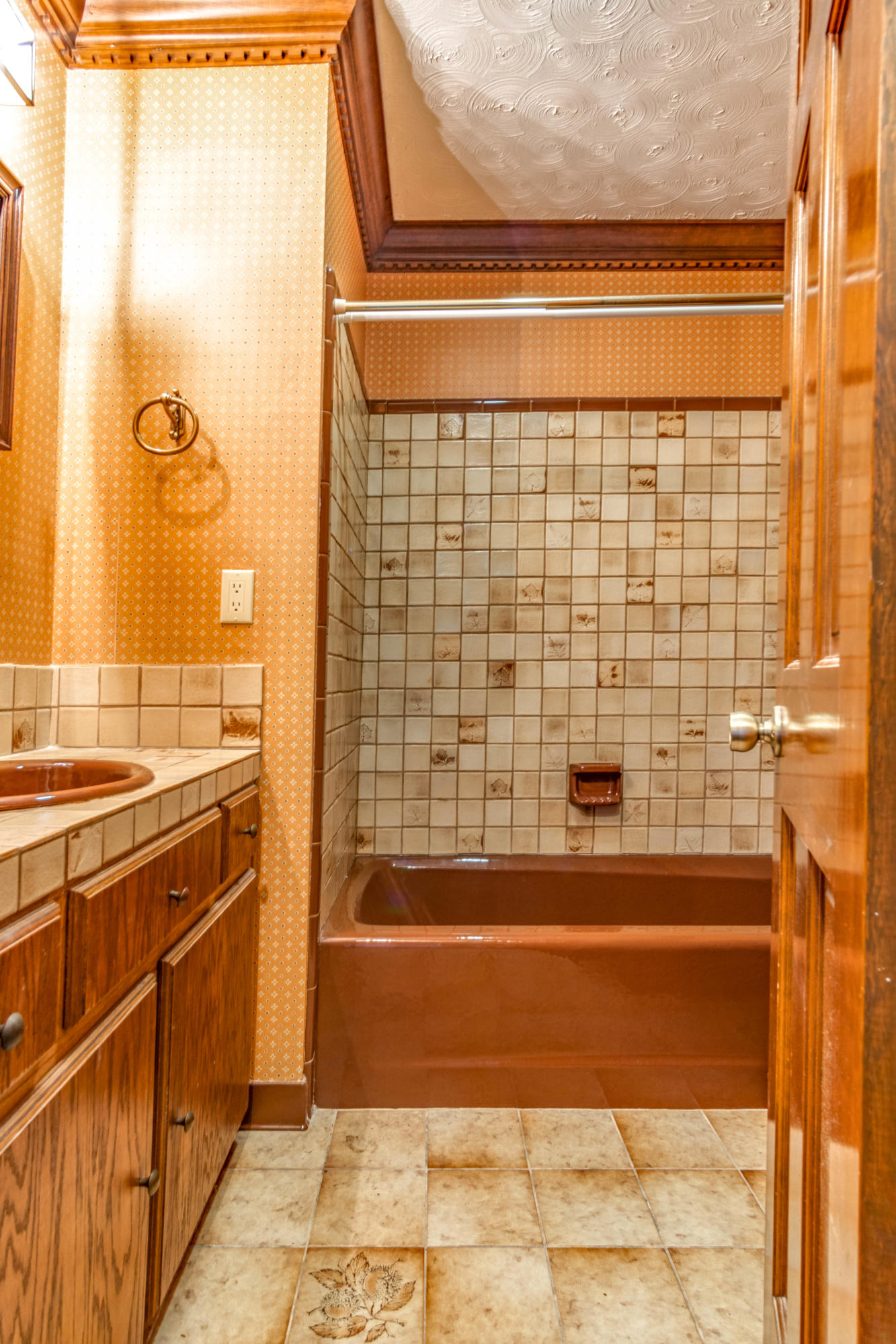 RIDGELAKE ESTATES - Residential