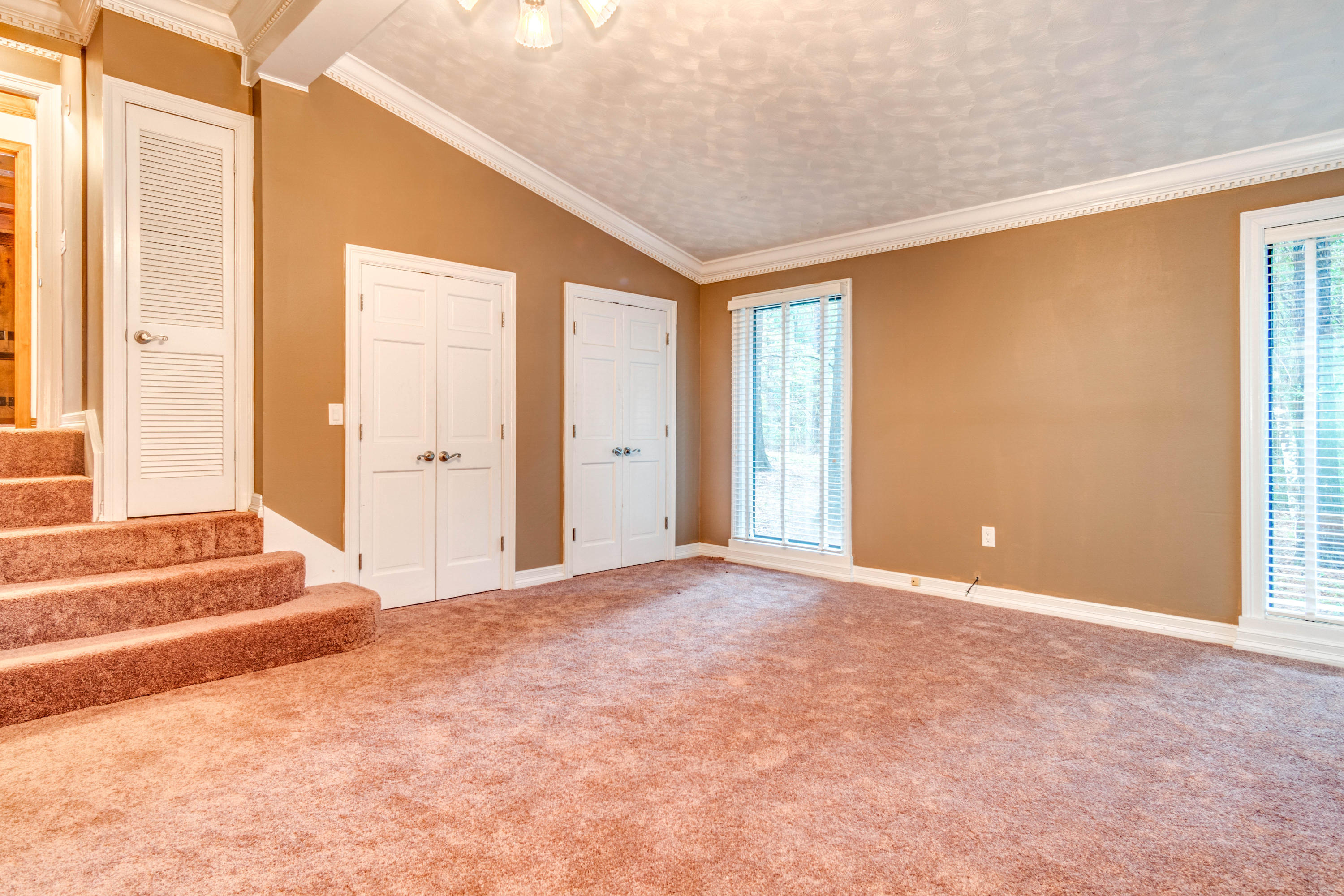 RIDGELAKE ESTATES - Residential