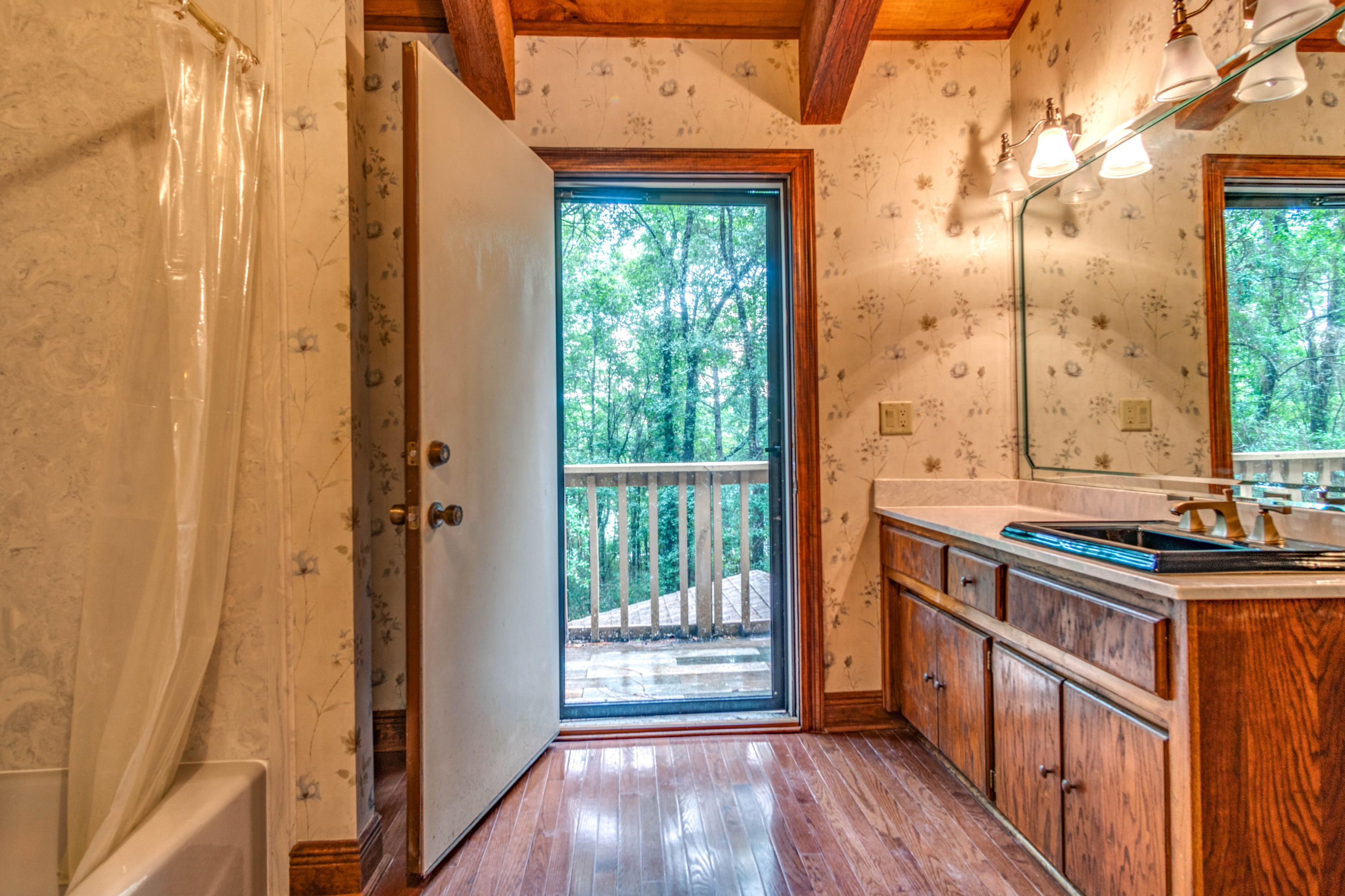 RIDGELAKE ESTATES - Residential