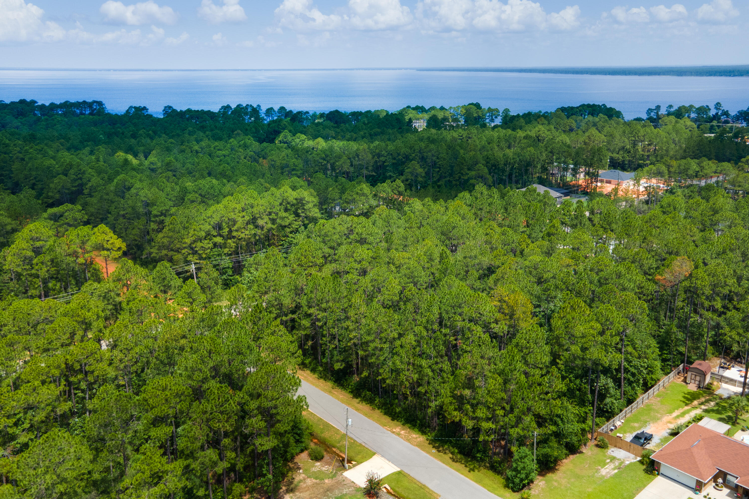 HOLLEY BY THE SEA - Land