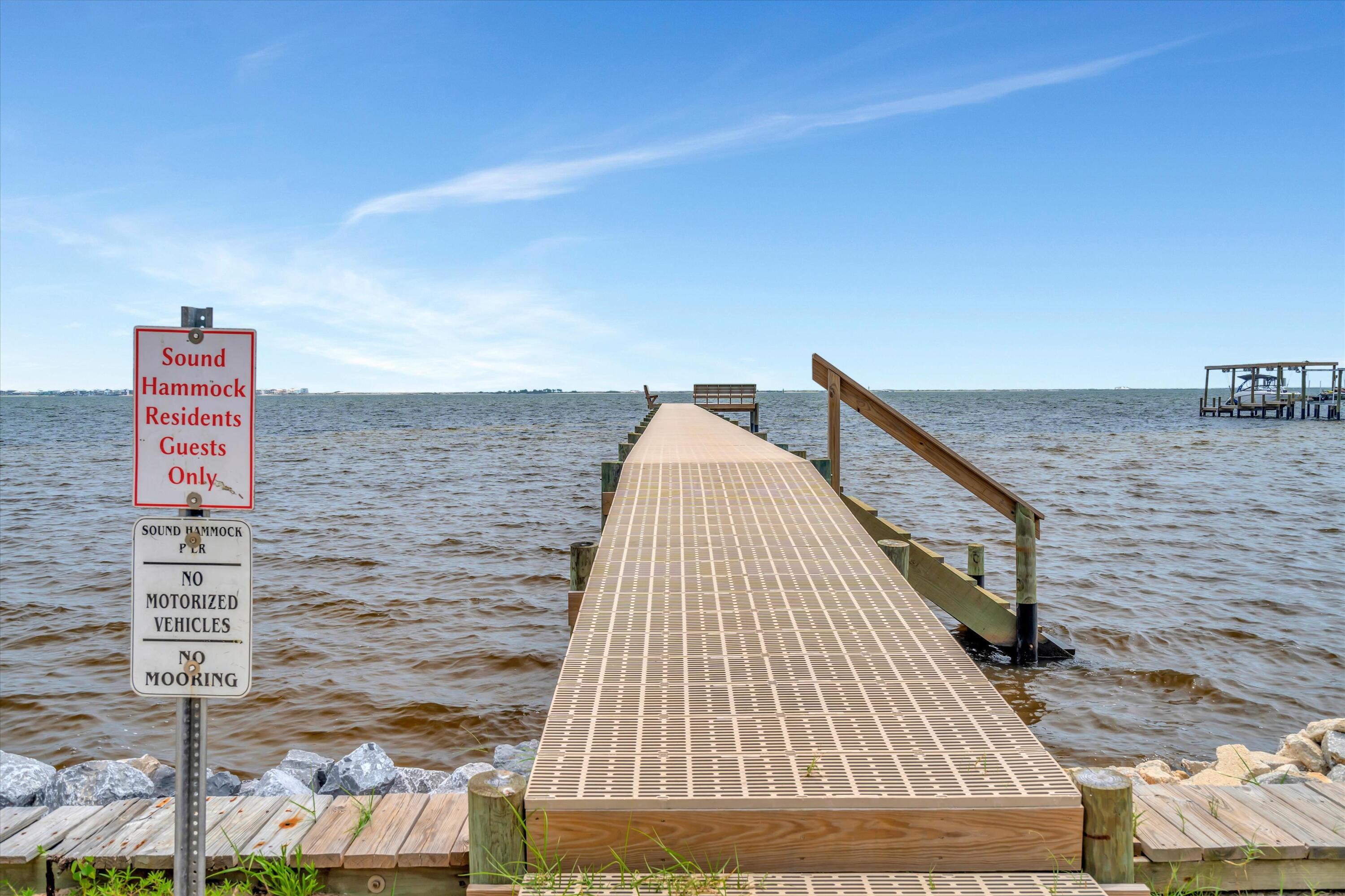 SOUND HAMMOCK - Residential
