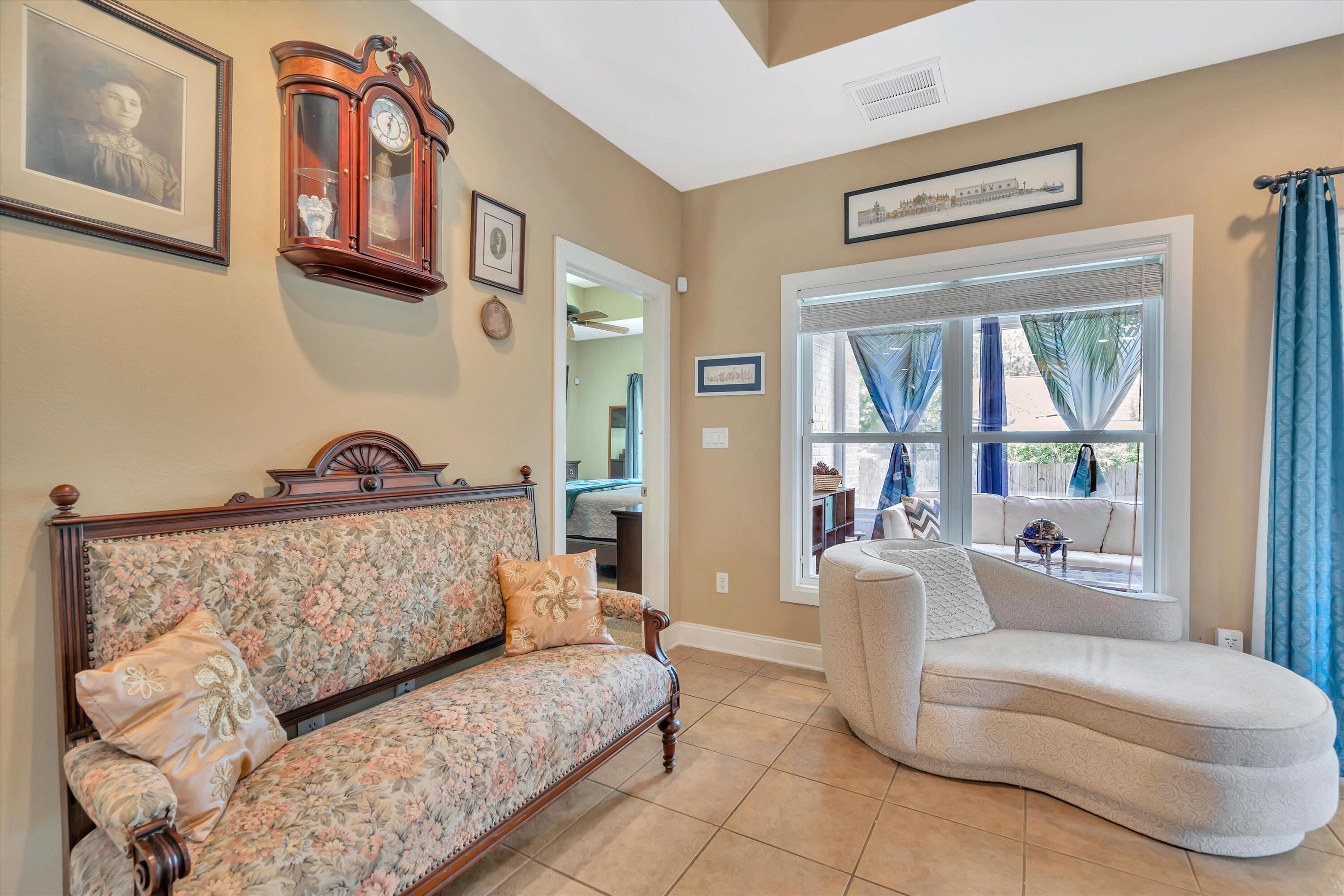 SOUND HAMMOCK - Residential