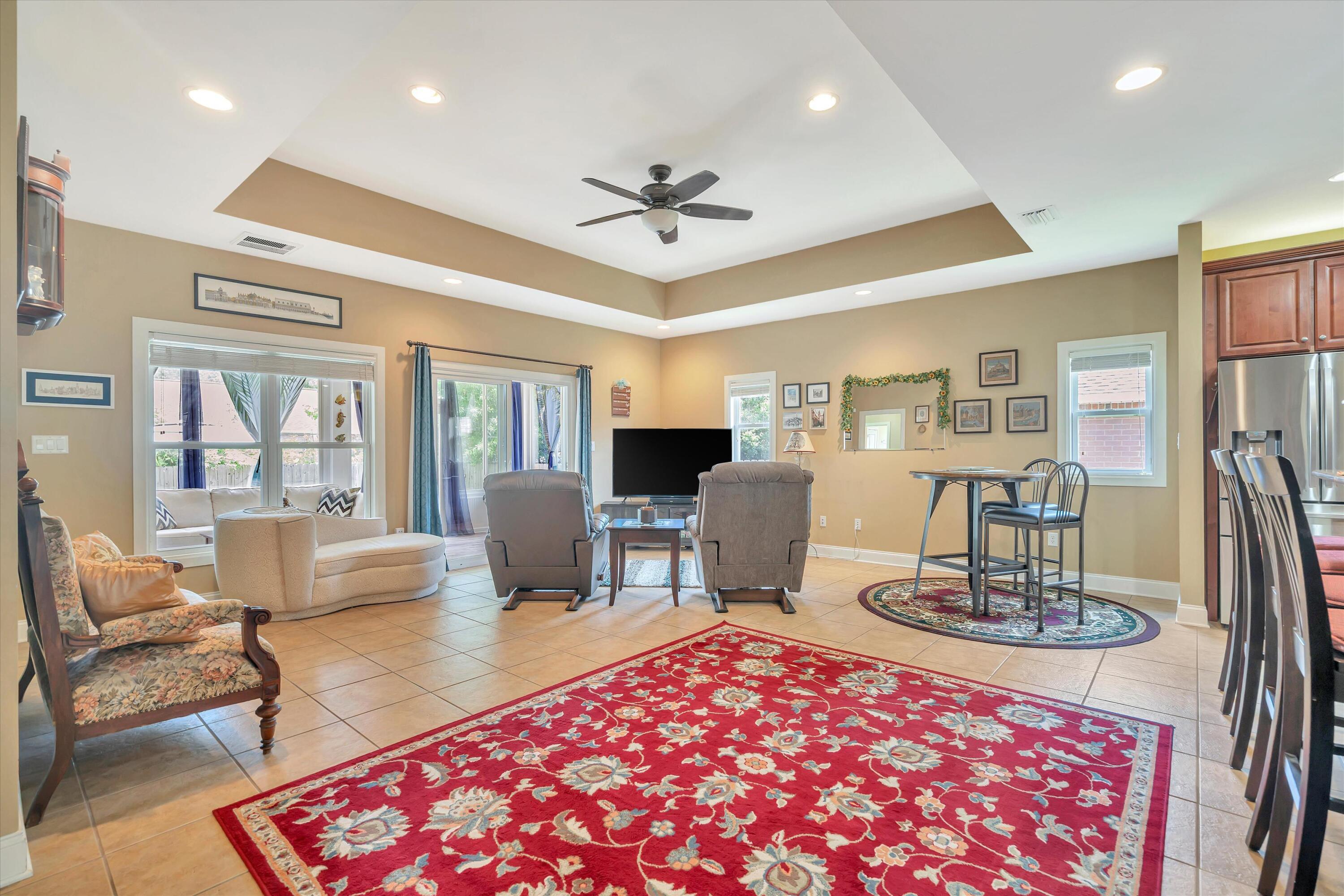 SOUND HAMMOCK - Residential