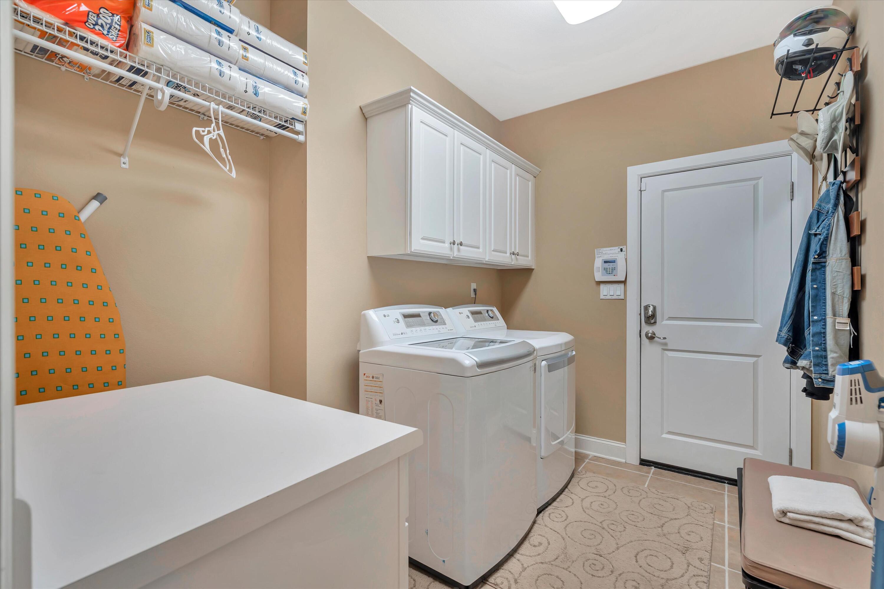 SOUND HAMMOCK - Residential