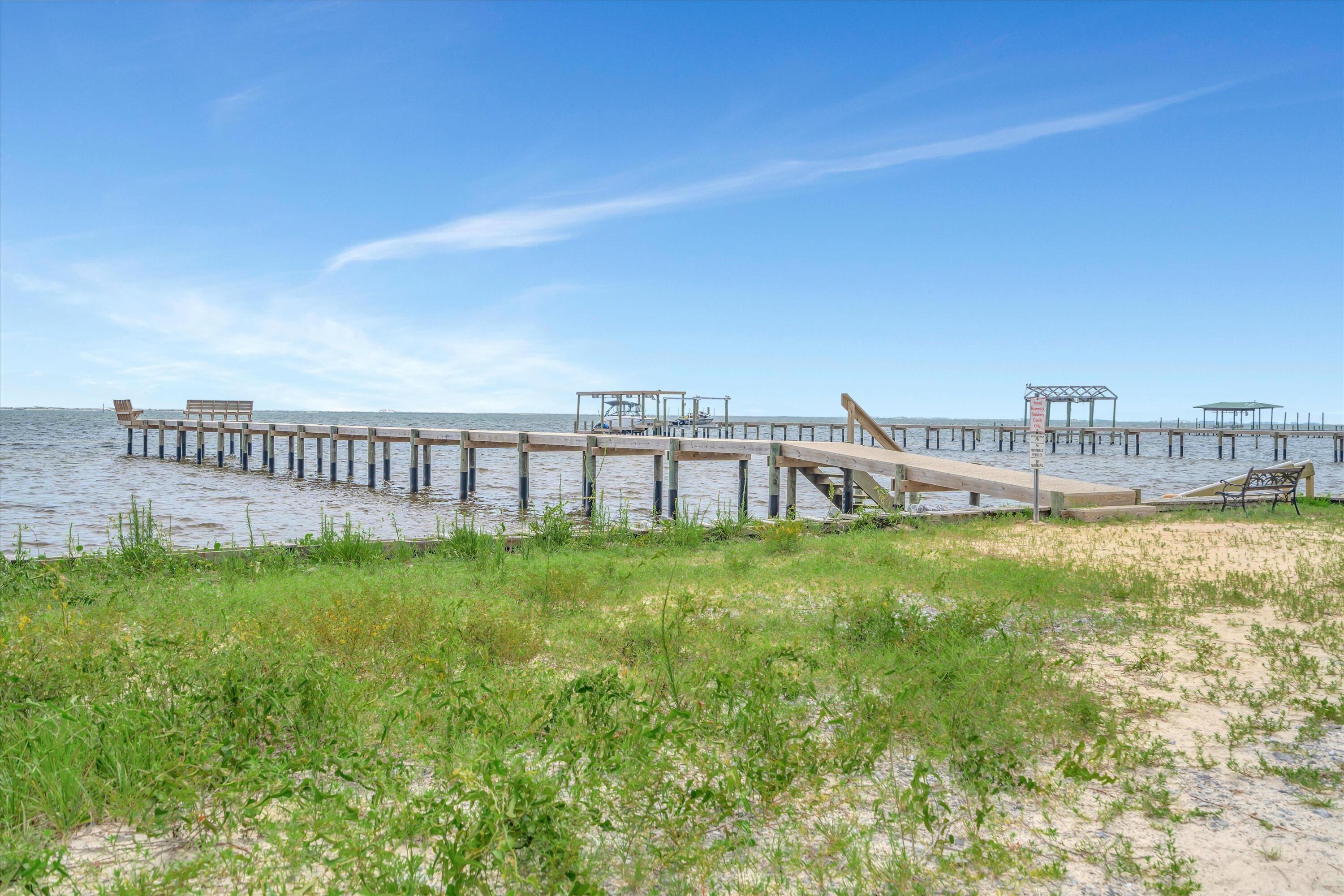 SOUND HAMMOCK - Residential