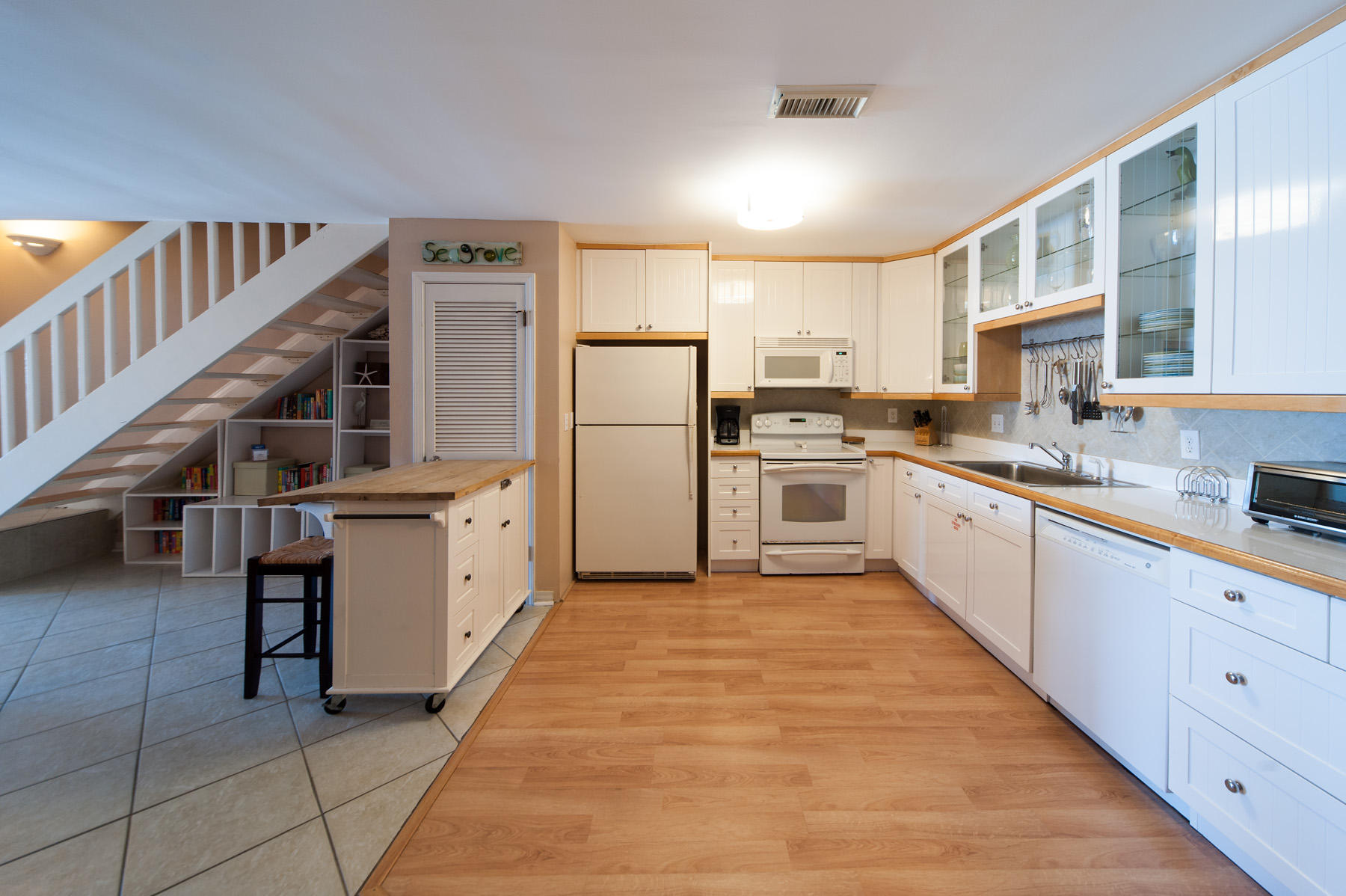 SEAGROVE DUNE VILLAS PH 1 - Residential