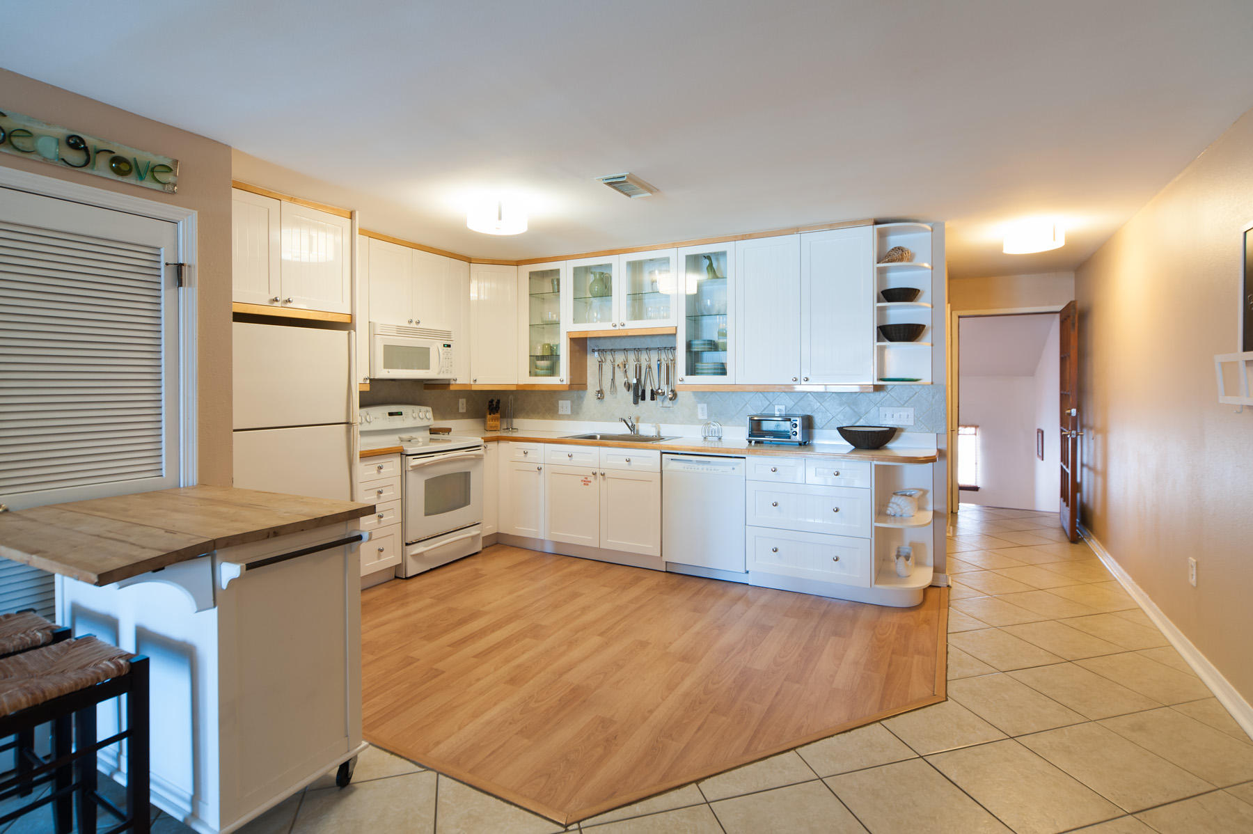 SEAGROVE DUNE VILLAS PH 1 - Residential