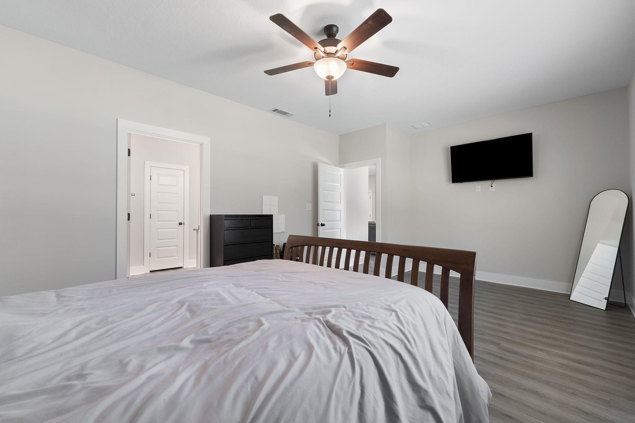AVALON BEACH - Residential