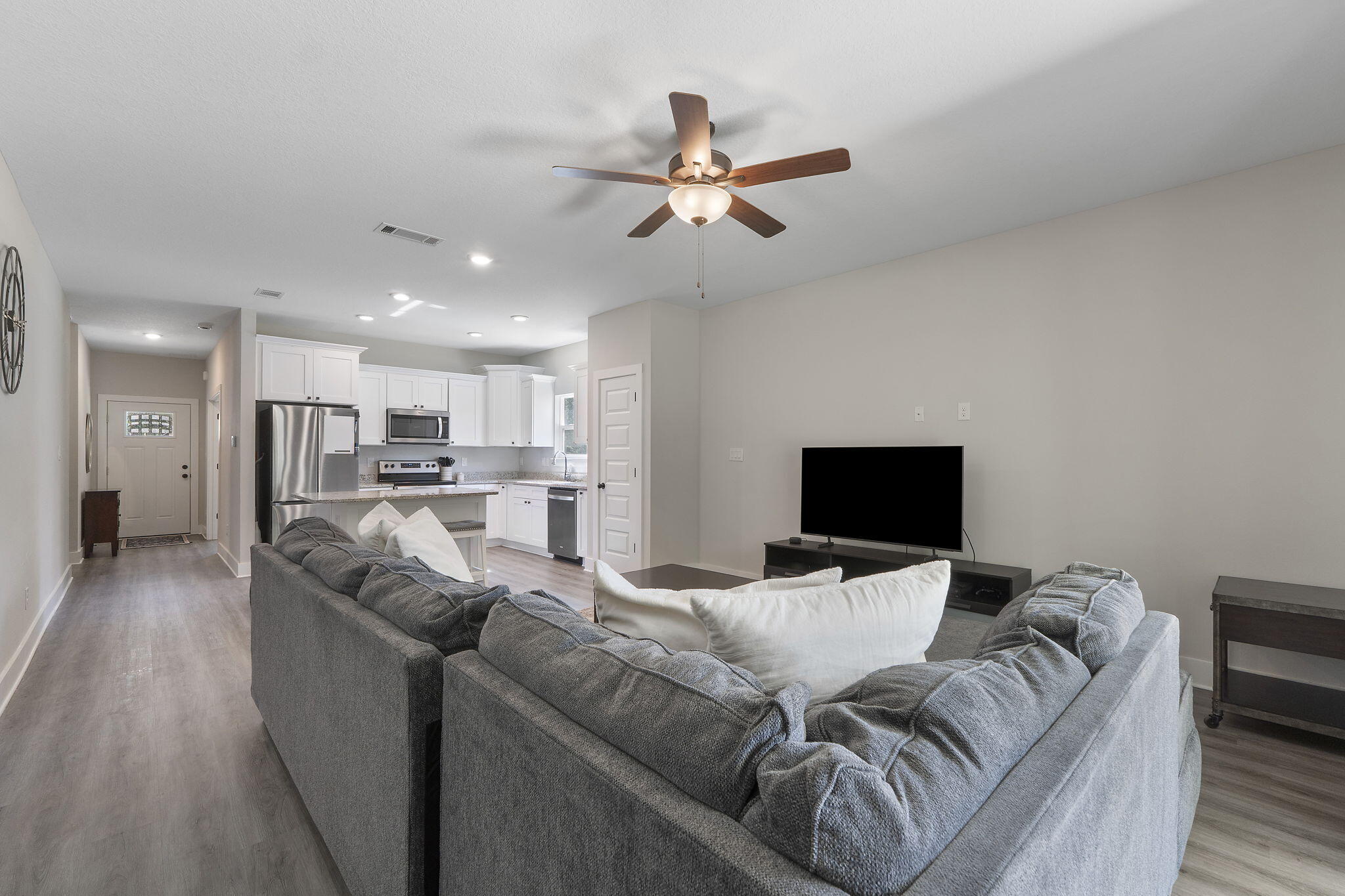 AVALON BEACH - Residential