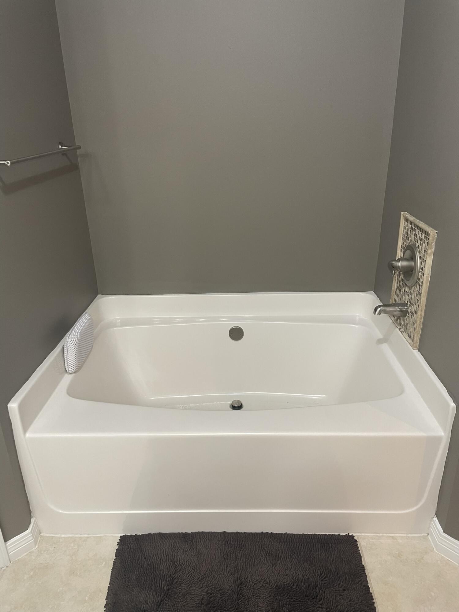 OLD BETHEL ESTATES PH I - Residential Lease