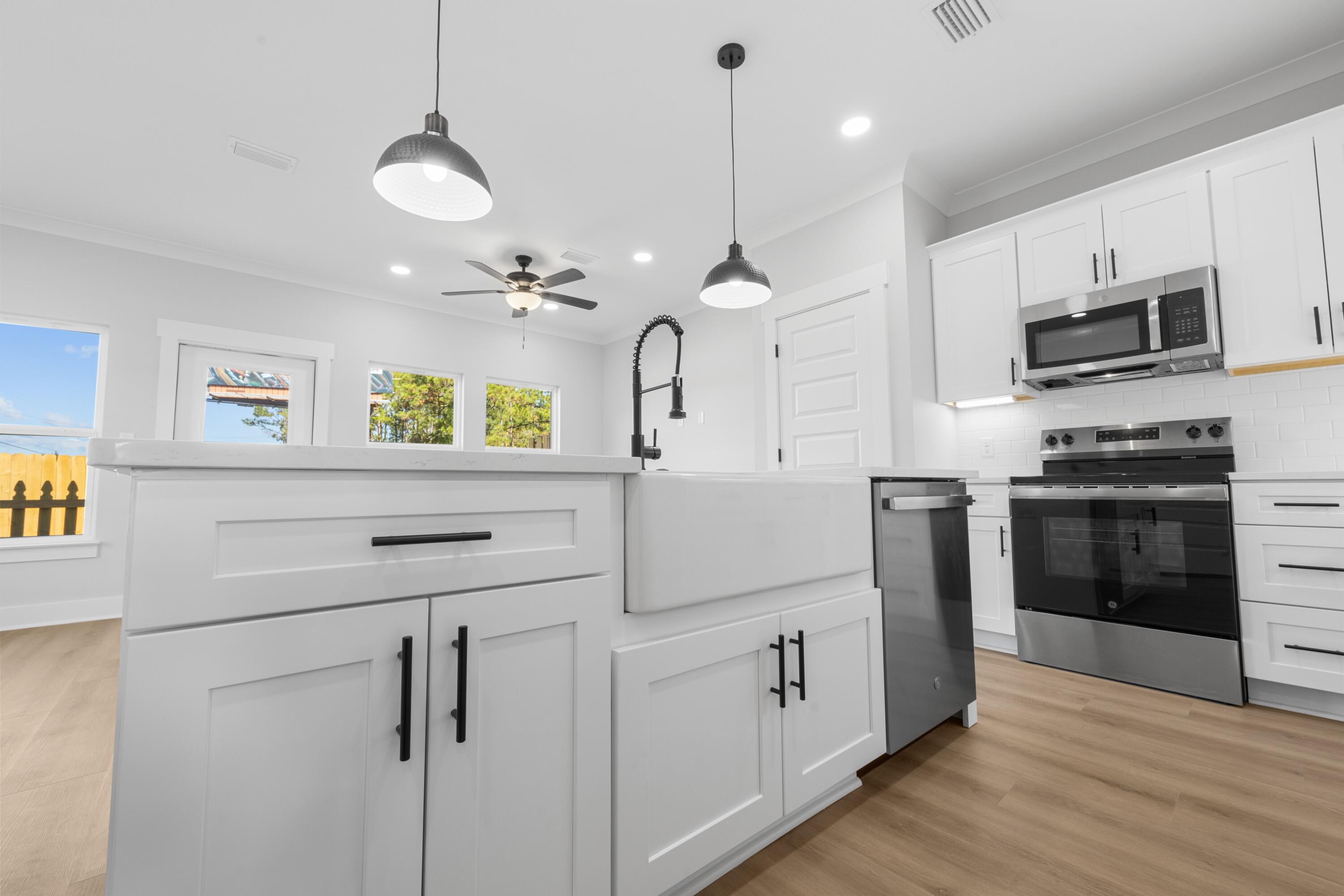 TIDWELL TOWNHOMES - Residential