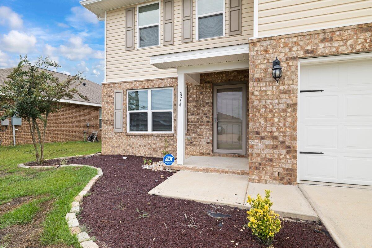 Redstone Commons - Residential Lease