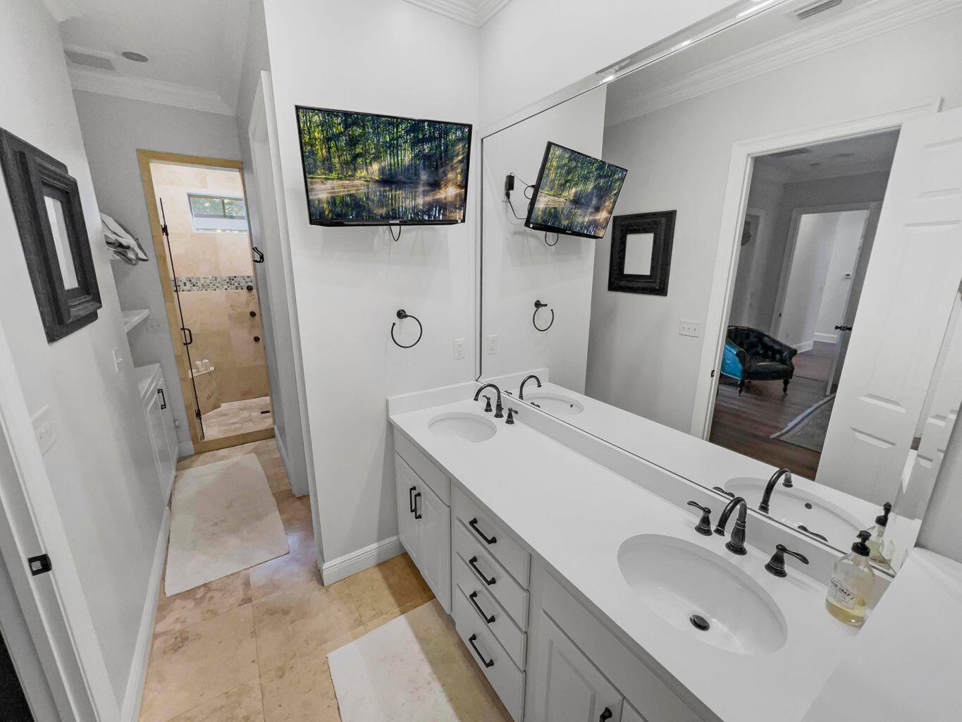 VINEYARD AT RAVEN OAKS - Residential Lease