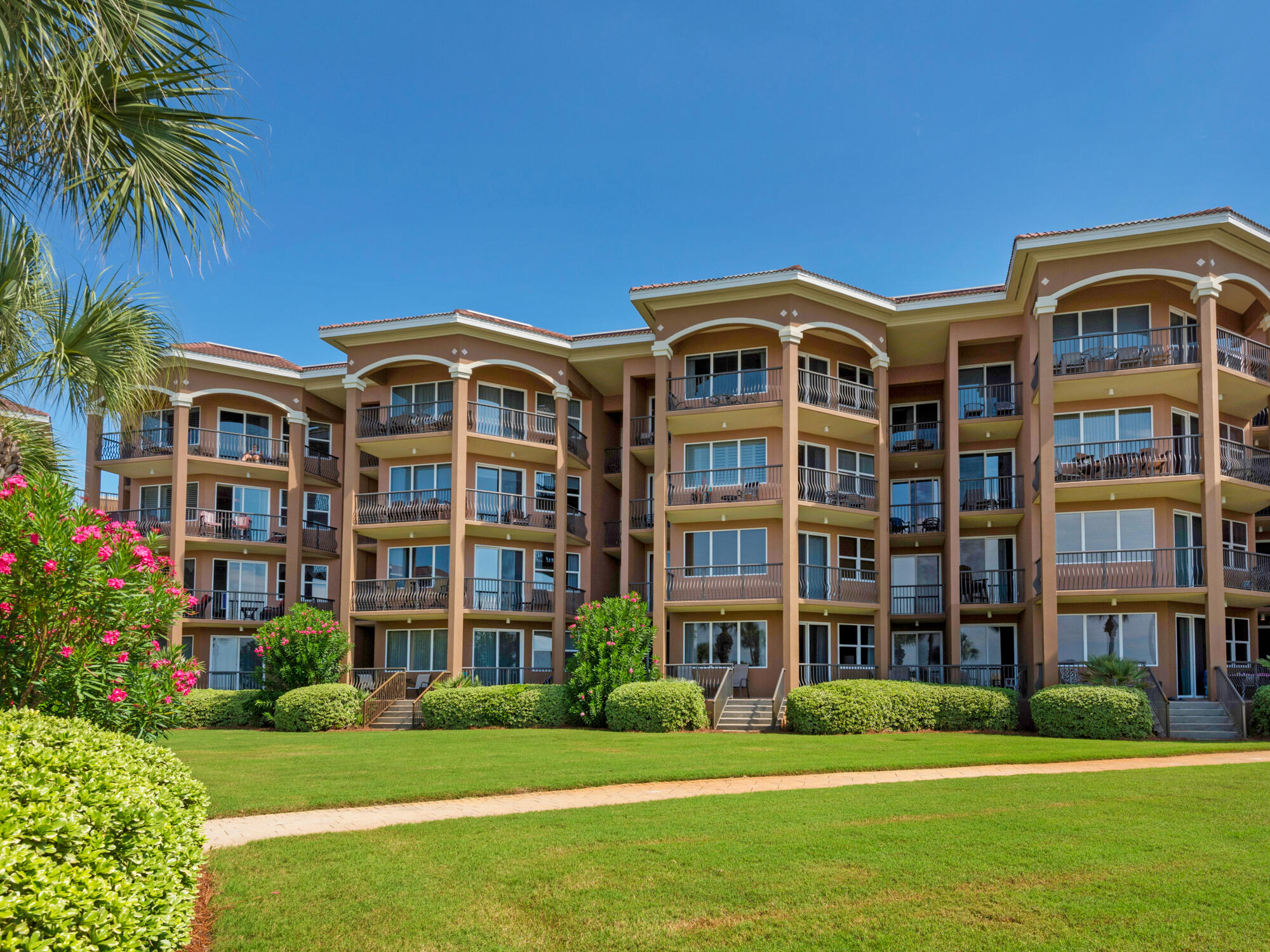 MEDITERRANEA - Residential