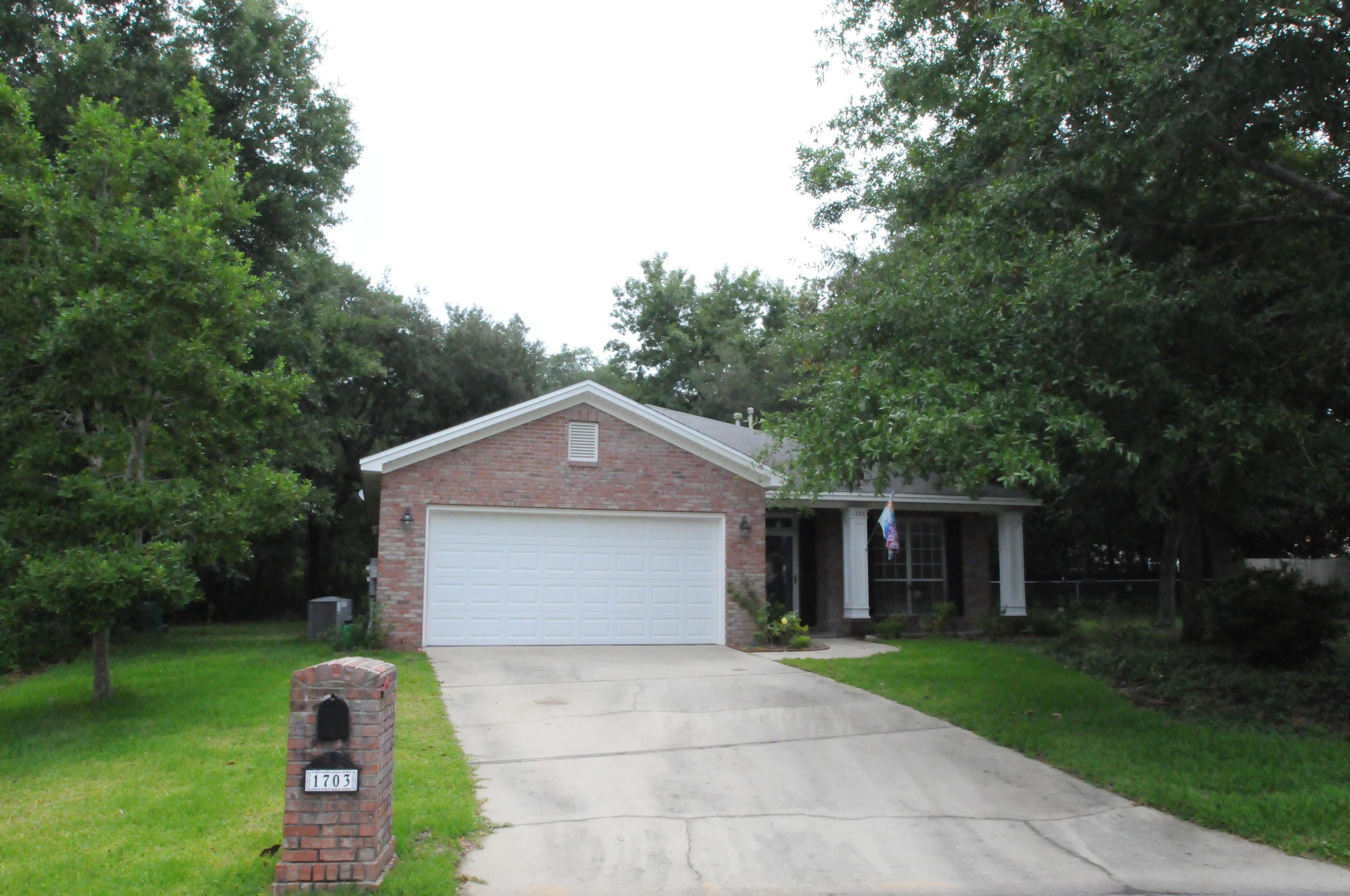 SHADOW OAK S/D - Residential