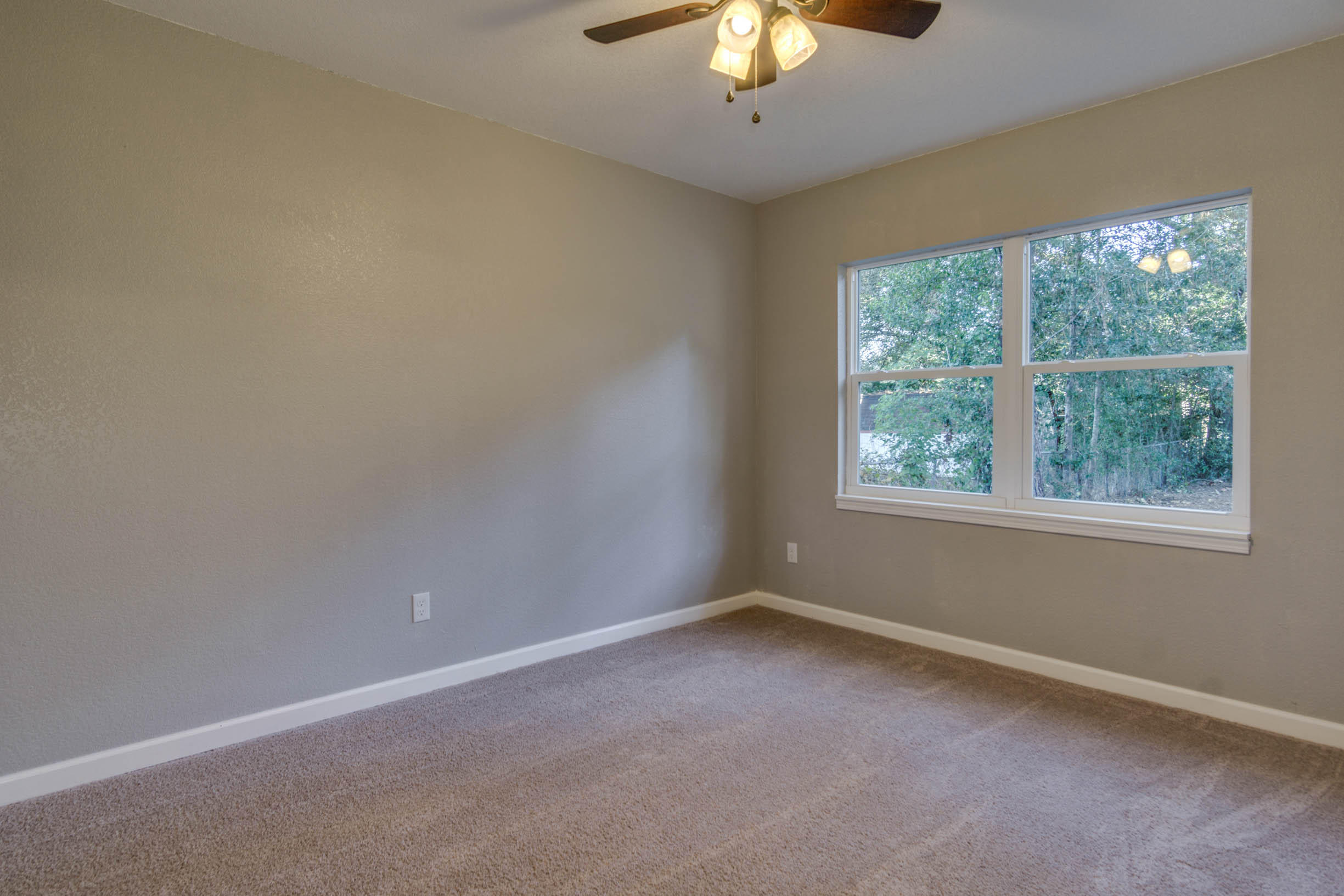 GARNIERS BEACH 6TH - Residential