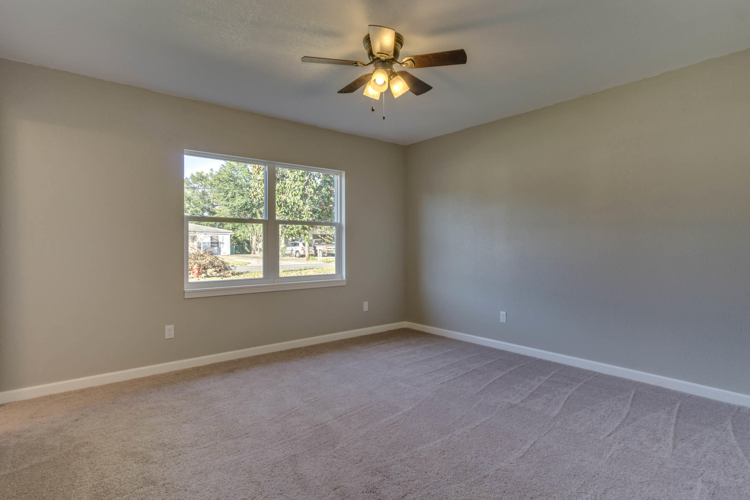 GARNIERS BEACH 6TH - Residential