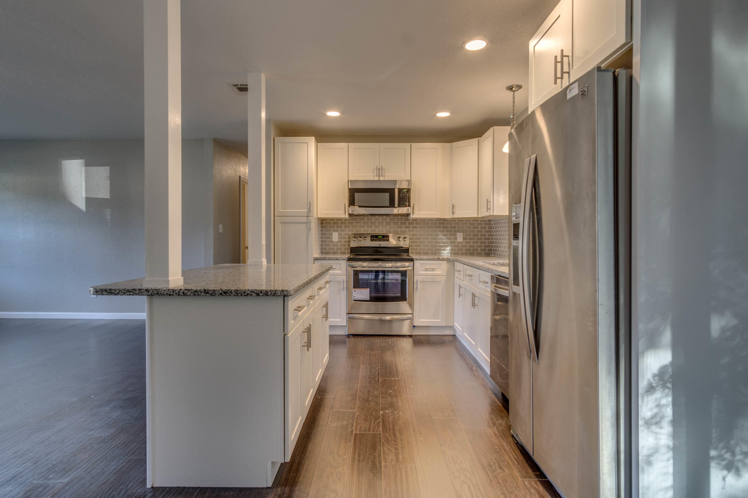 GARNIERS BEACH 6TH - Residential