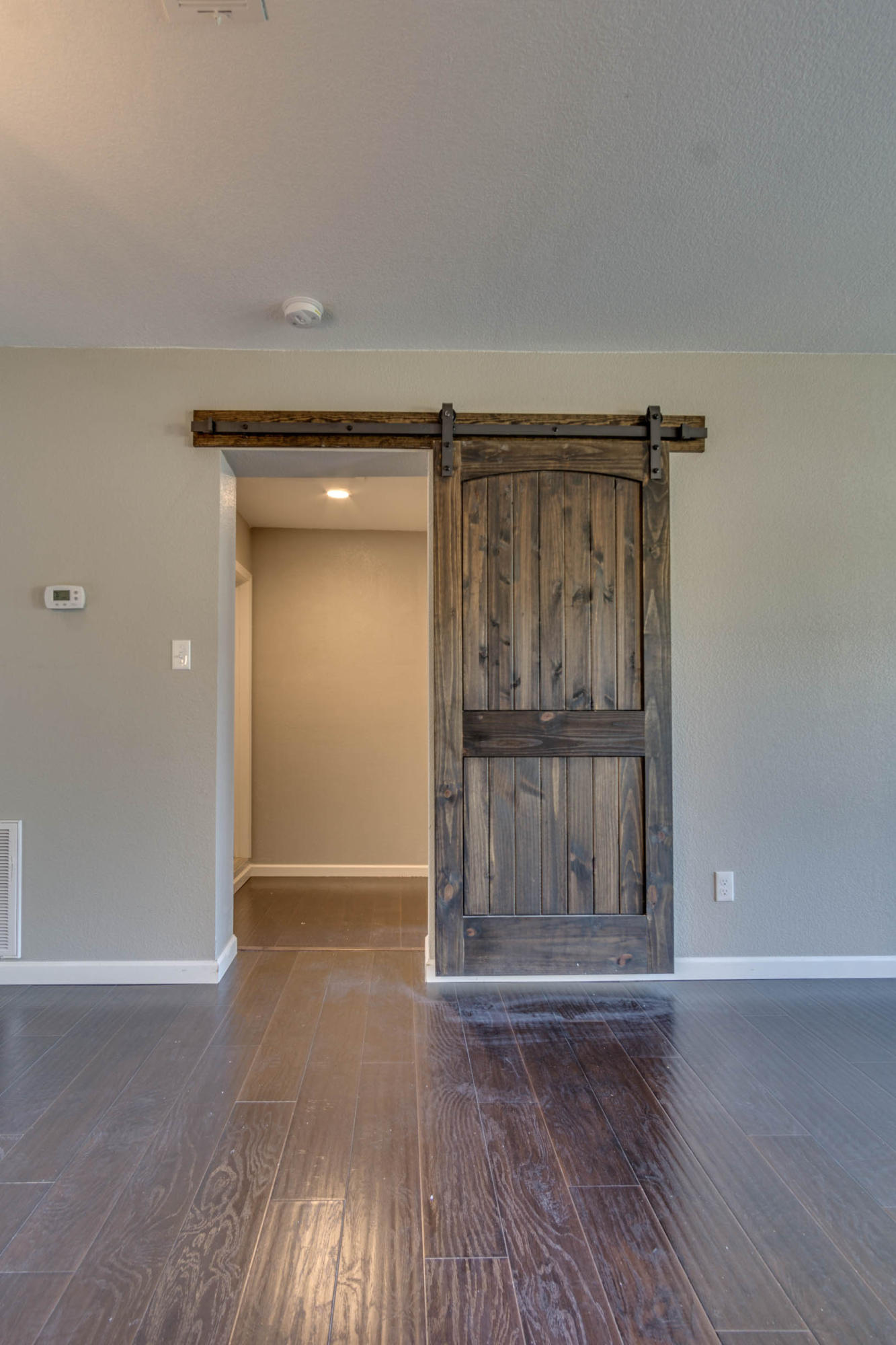 GARNIERS BEACH 6TH - Residential