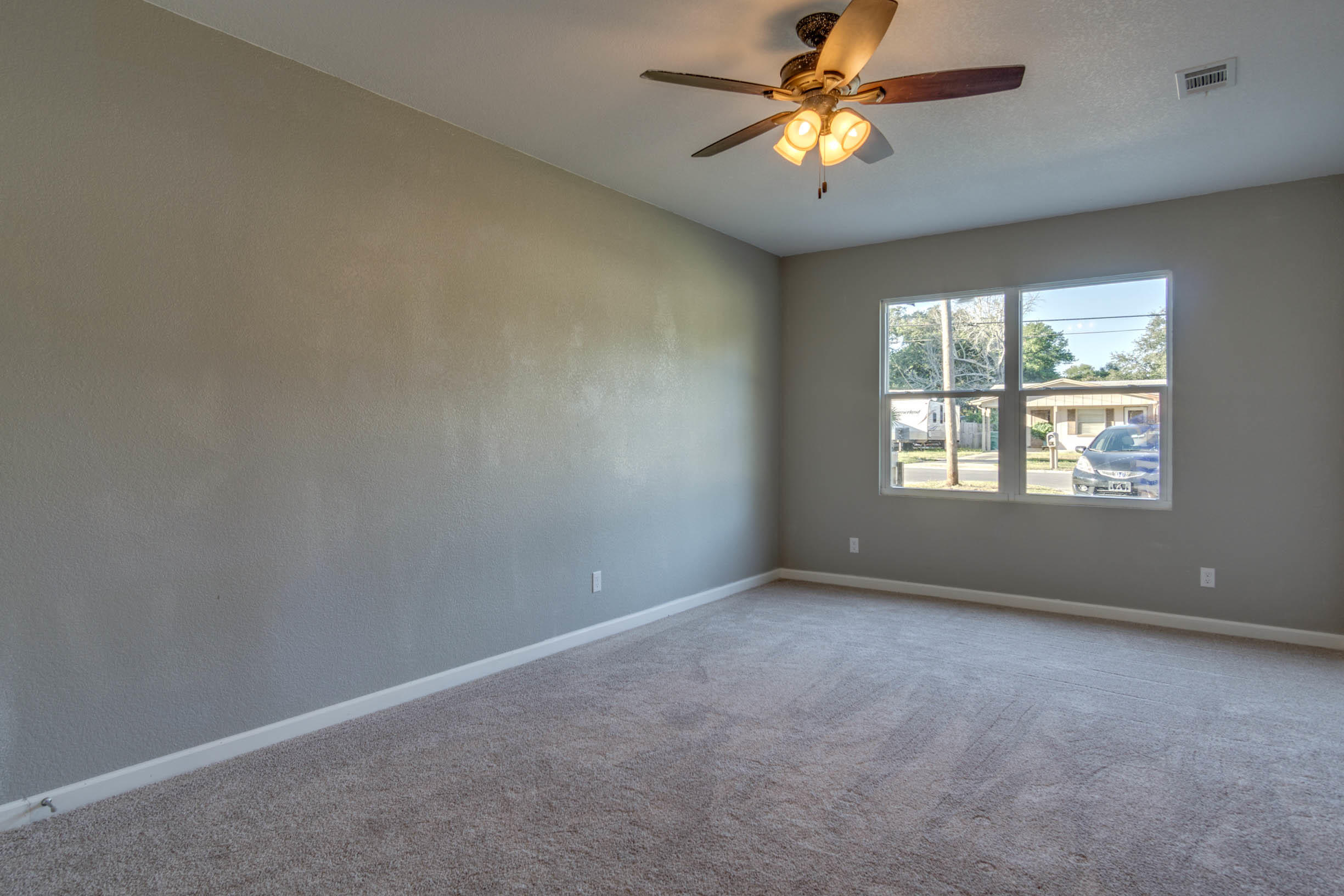 GARNIERS BEACH 6TH - Residential