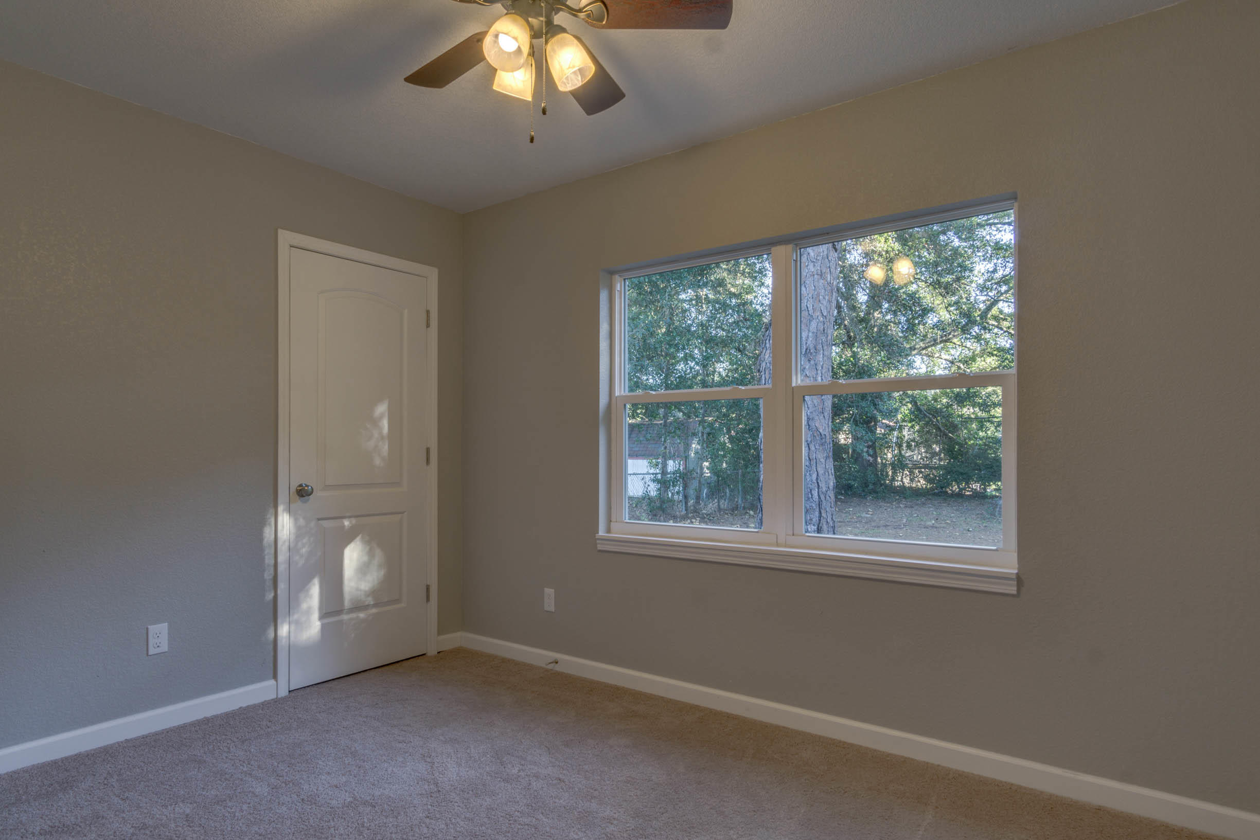 GARNIERS BEACH 6TH - Residential