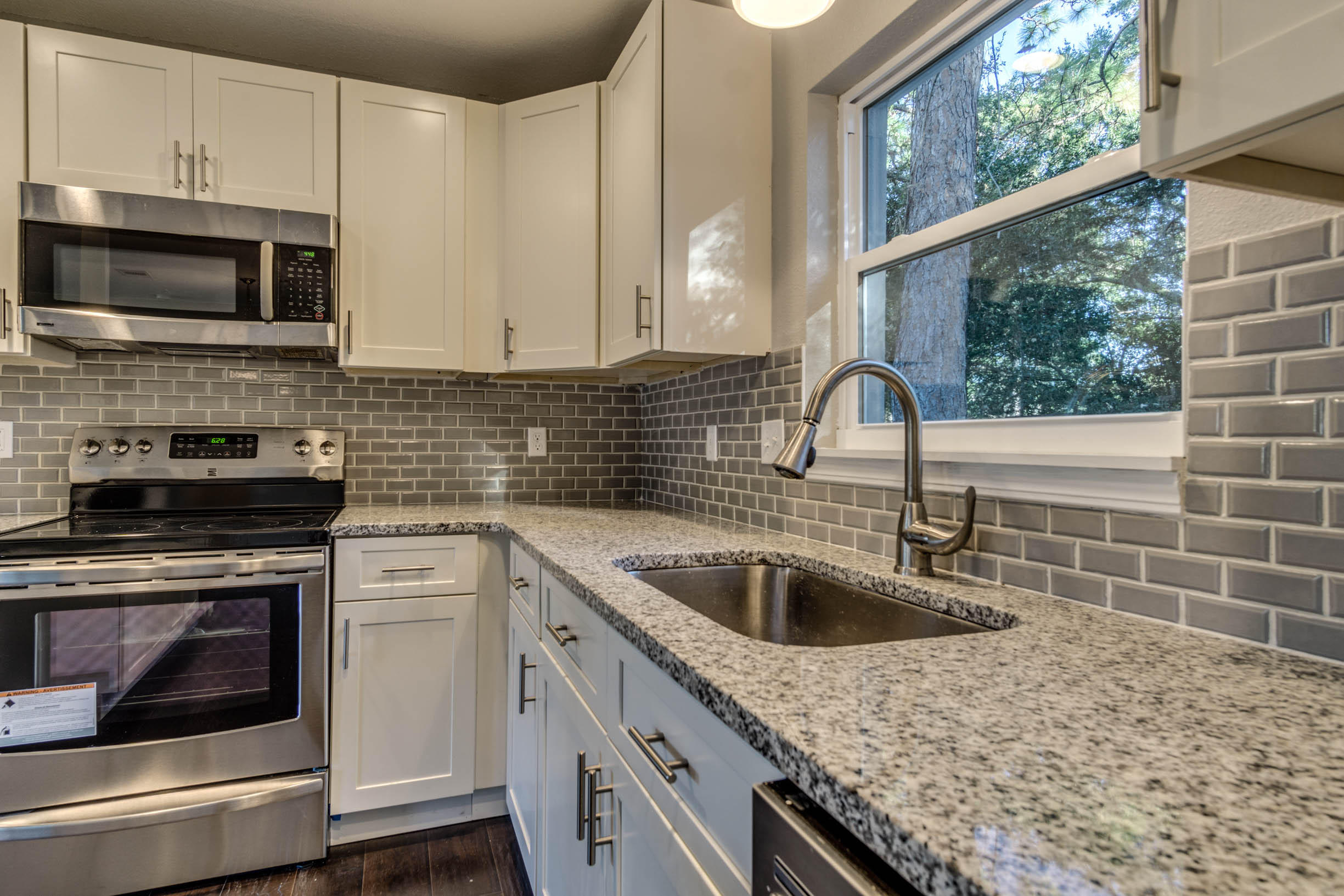 GARNIERS BEACH 6TH - Residential