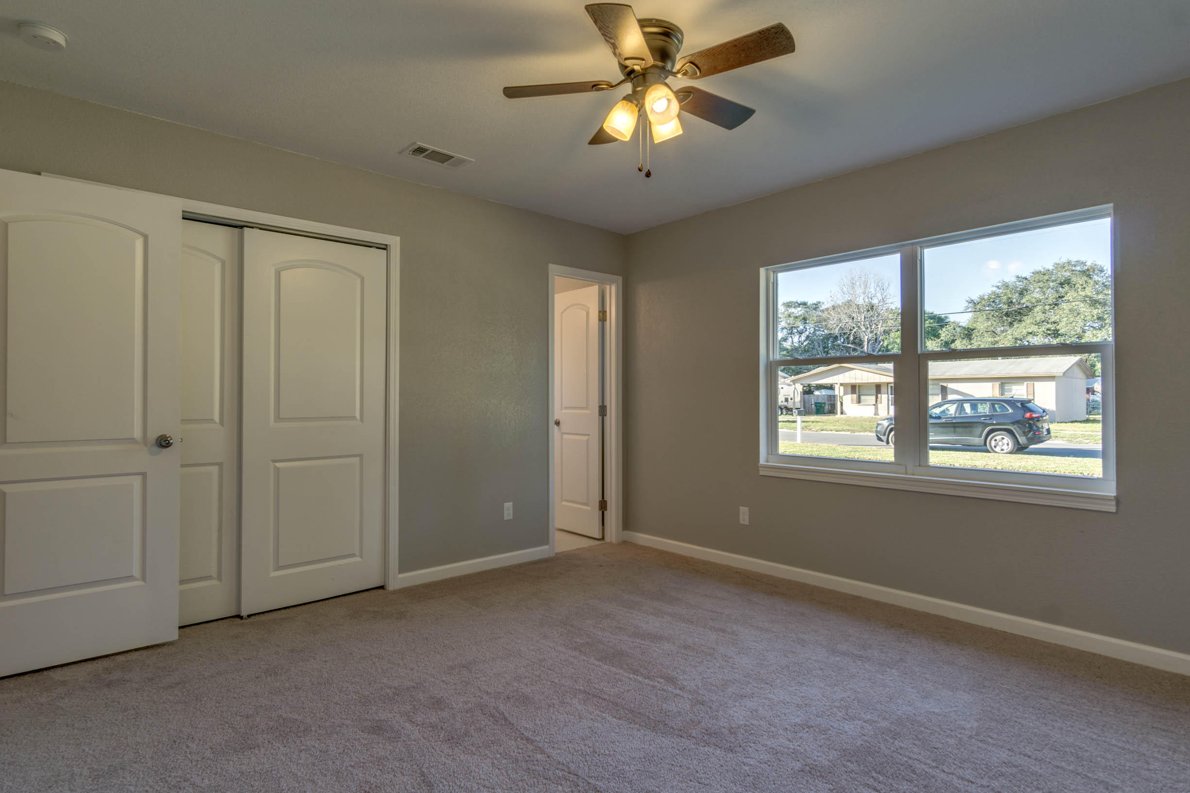 GARNIERS BEACH 6TH - Residential