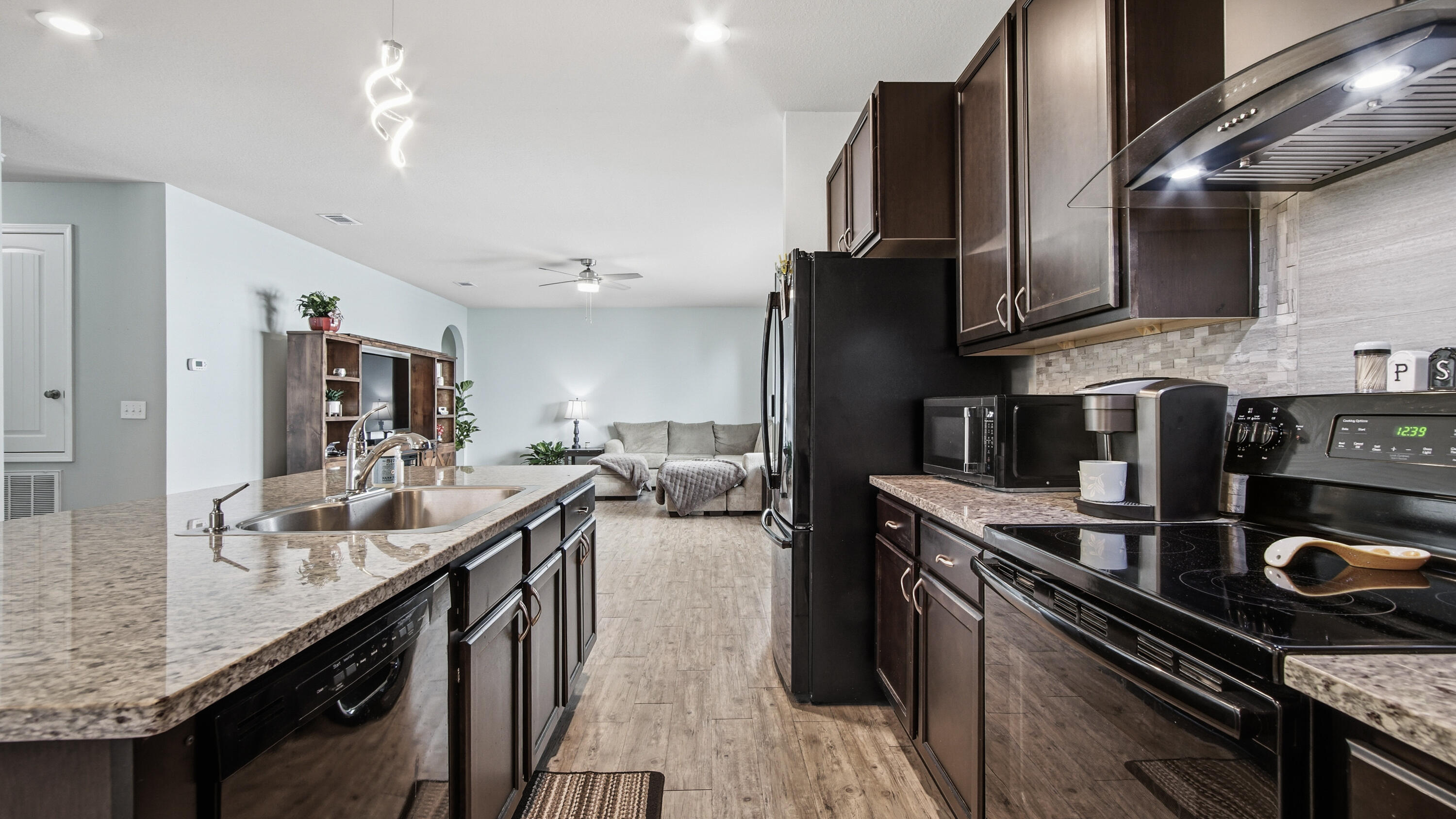 HAMMOCK BAY - Residential